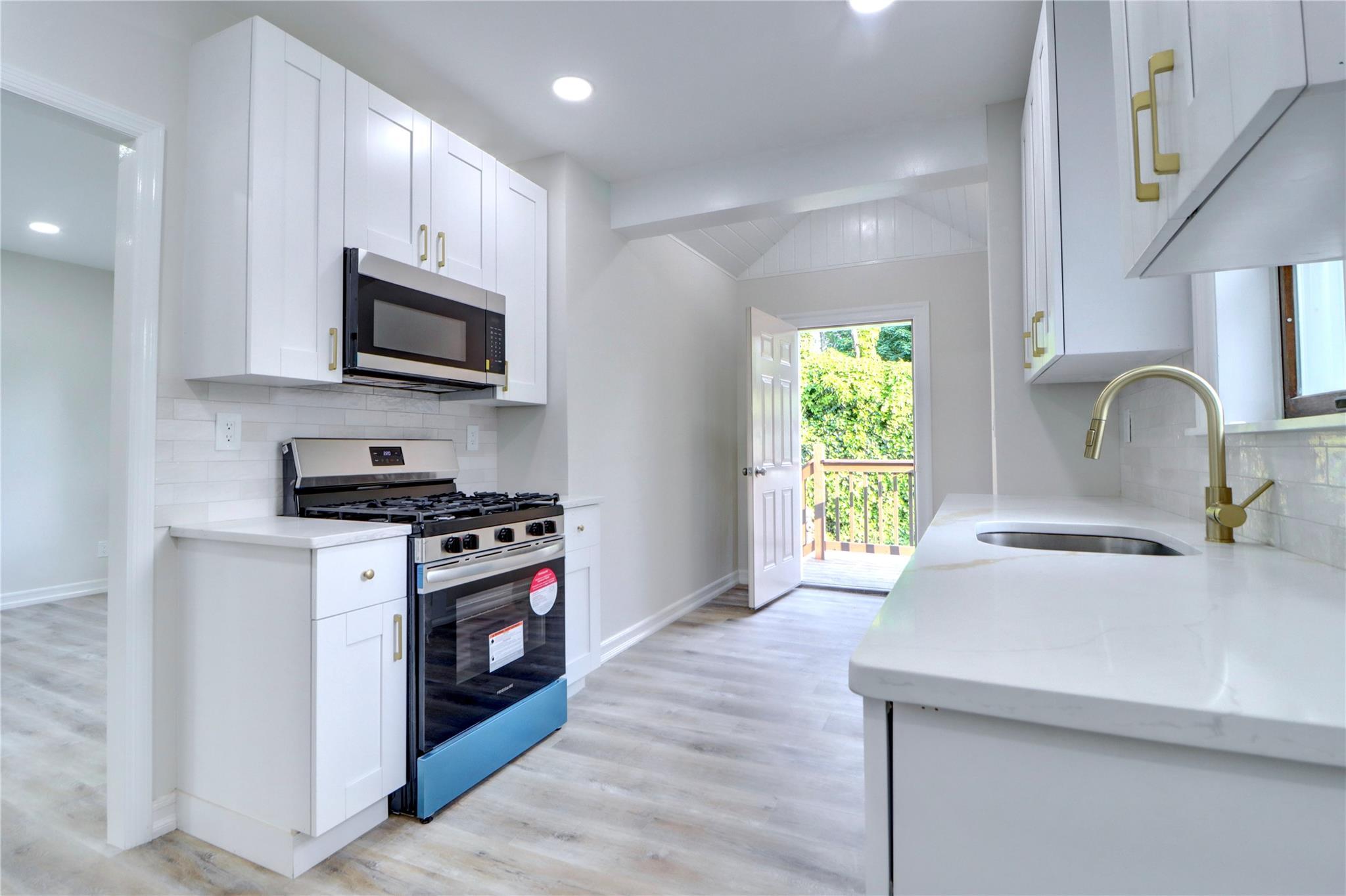 Single Family 80th  Queens, NY 11385, MLS-874660-11
