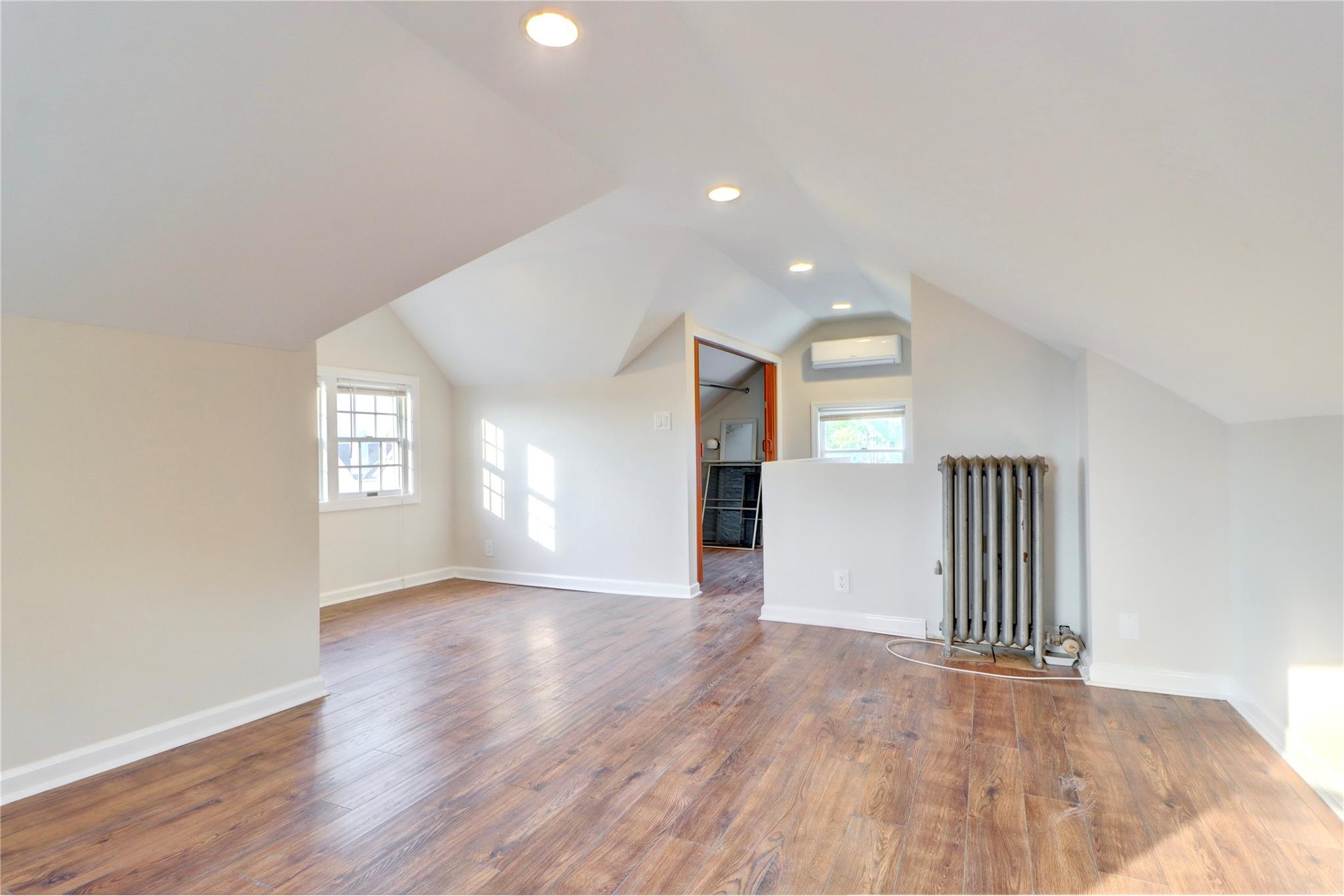 Single Family 80th  Queens, NY 11385, MLS-874660-29