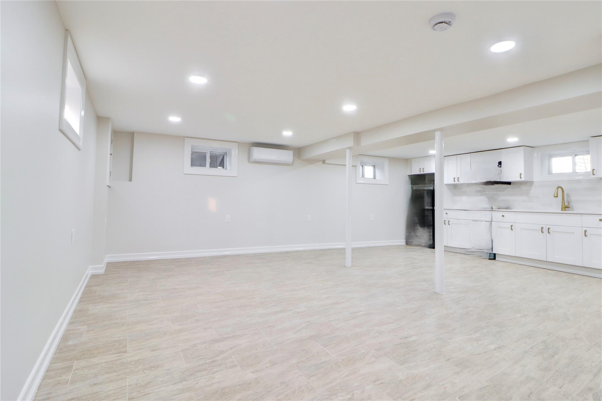 Single Family 80th  Queens, NY 11385, MLS-874660-33