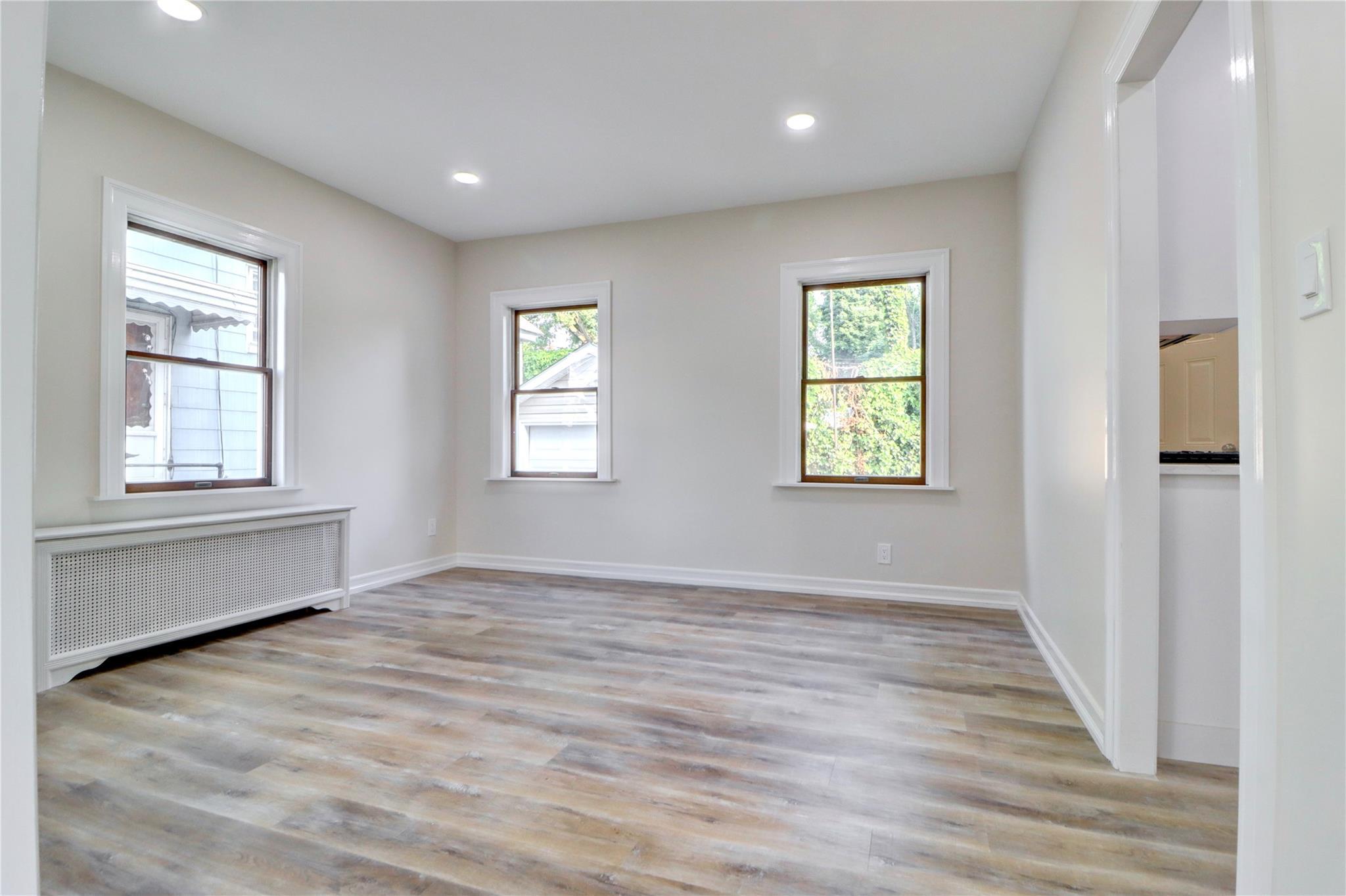 Single Family 80th  Queens, NY 11385, MLS-874660-8