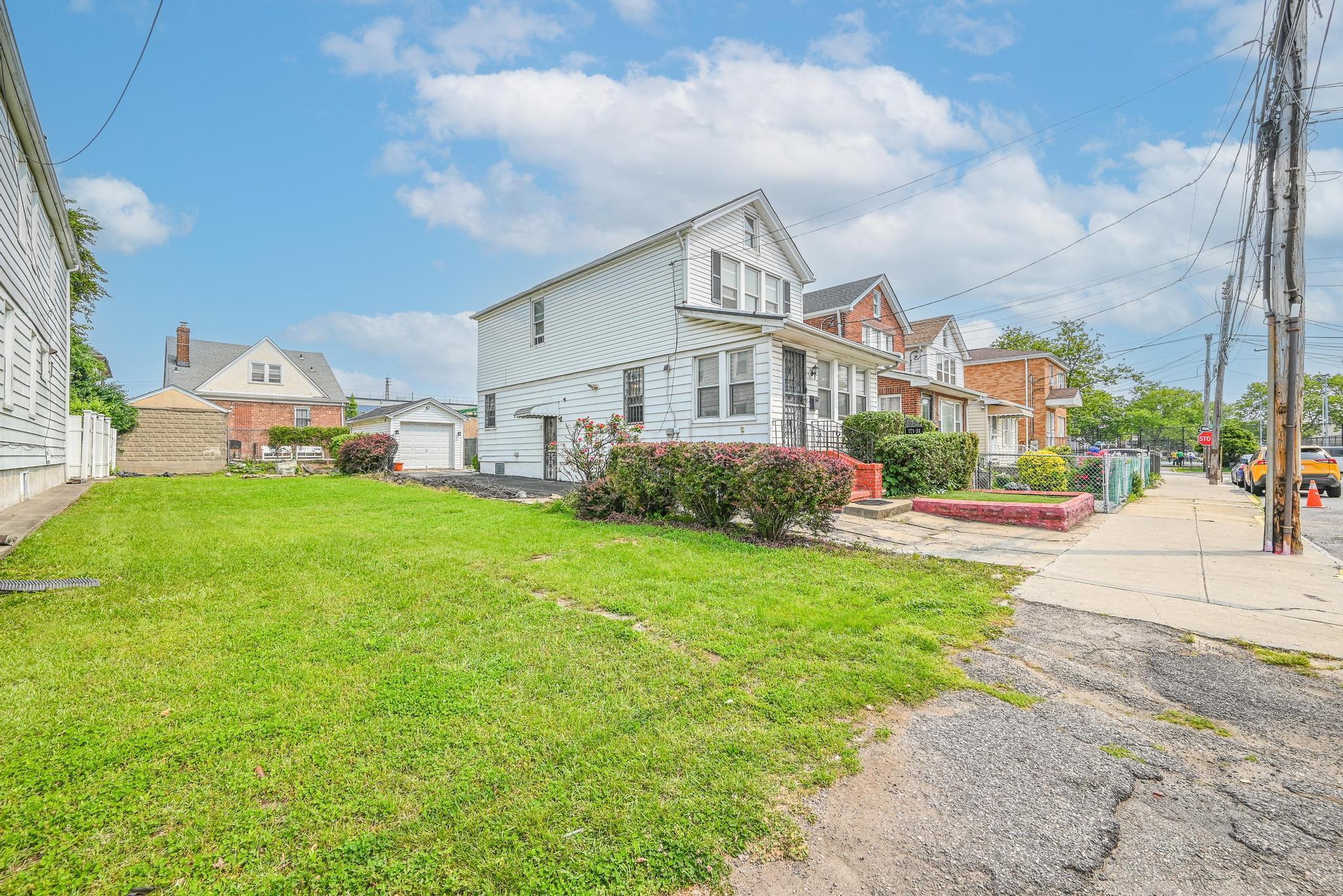 Single Family 103rd  Queens, NY 11433, MLS-874667-16