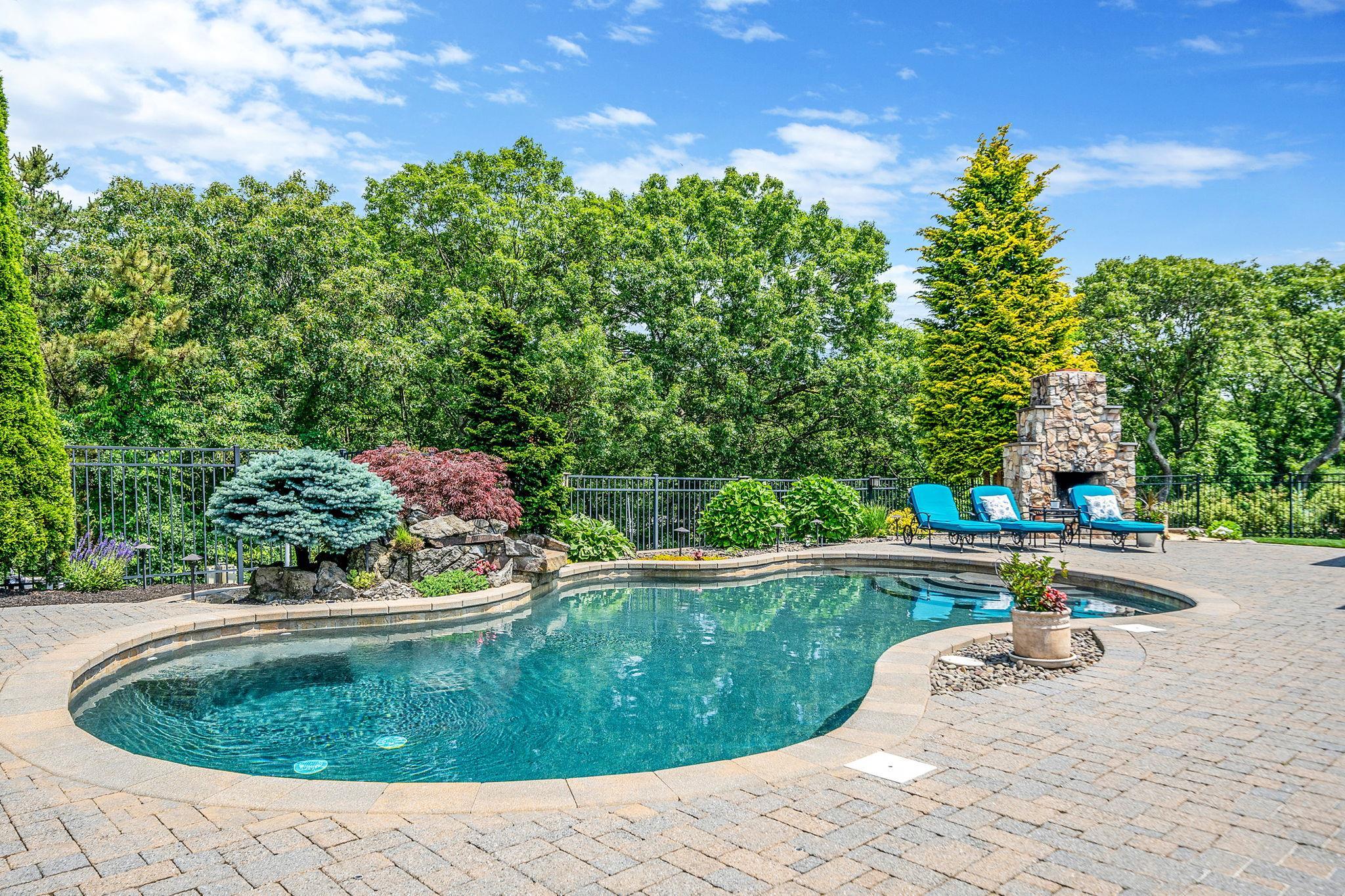 Single Family Lindron  Suffolk County, NY 11787, MLS-874668-34