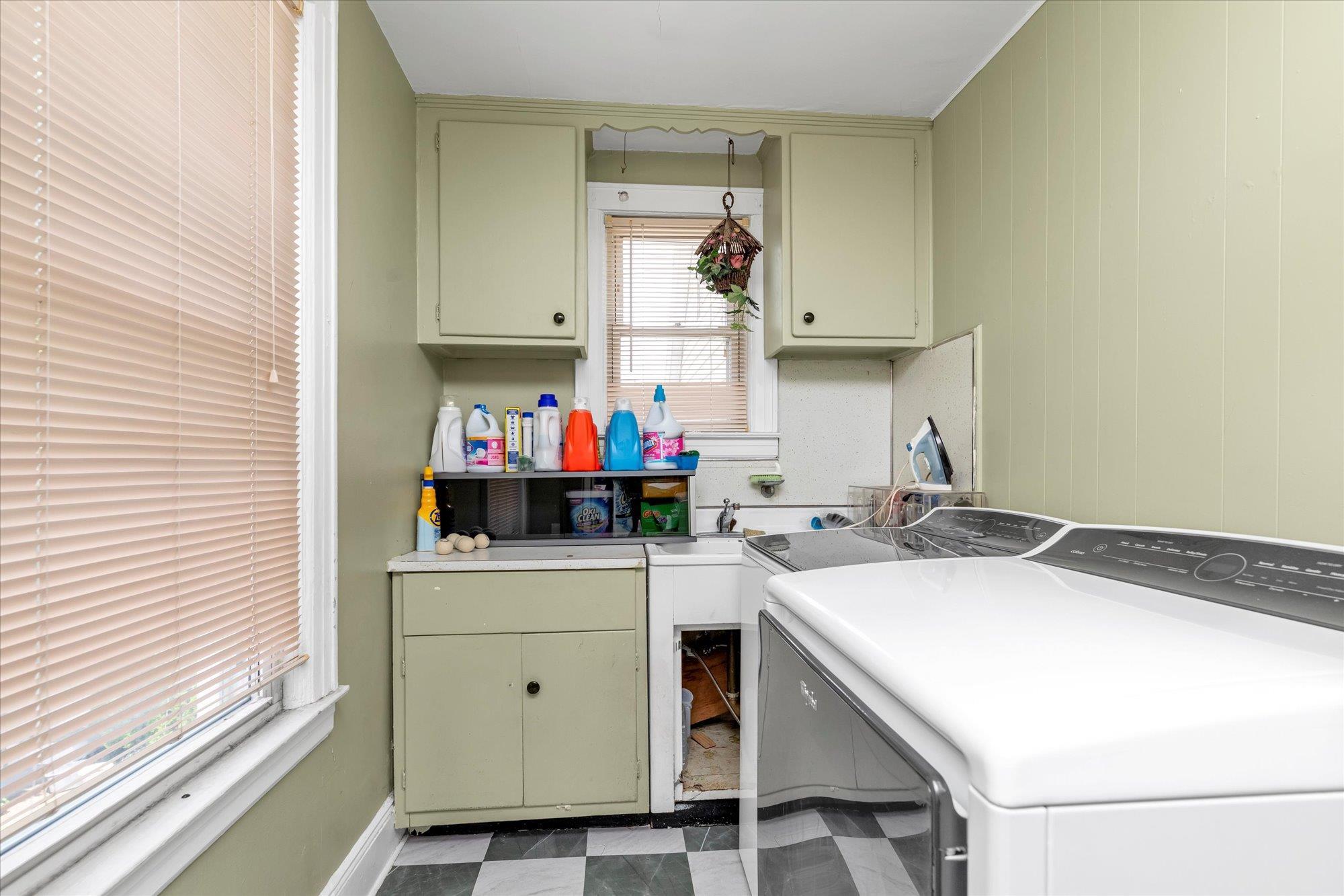Single Family 206  Queens, NY 11364, MLS-874699-17