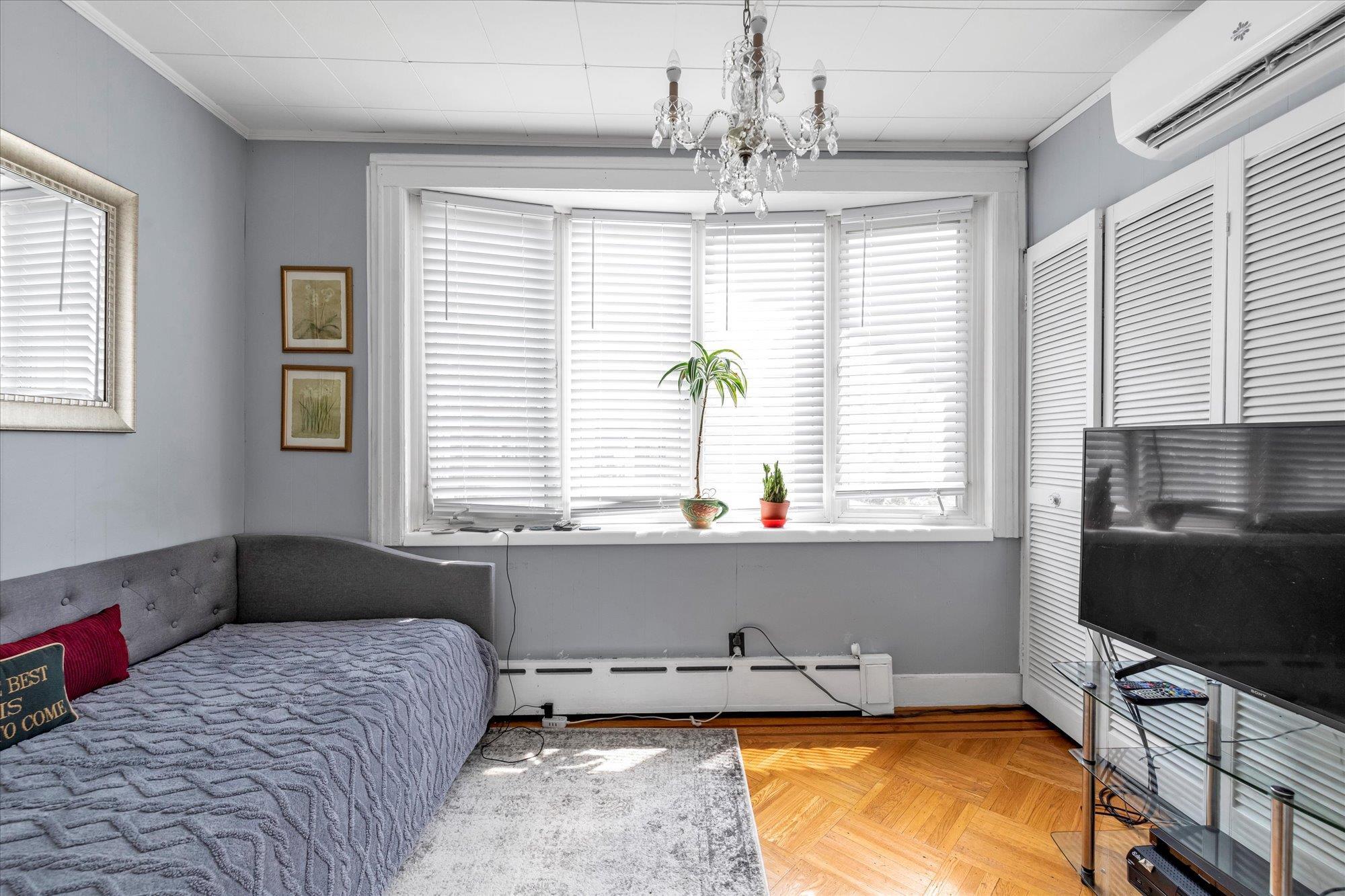 Single Family 206  Queens, NY 11364, MLS-874699-2