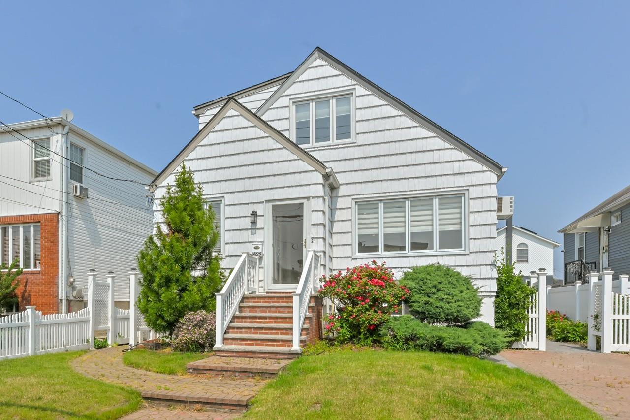 Single Family 95th  Queens, NY 11414, MLS-874704-7
