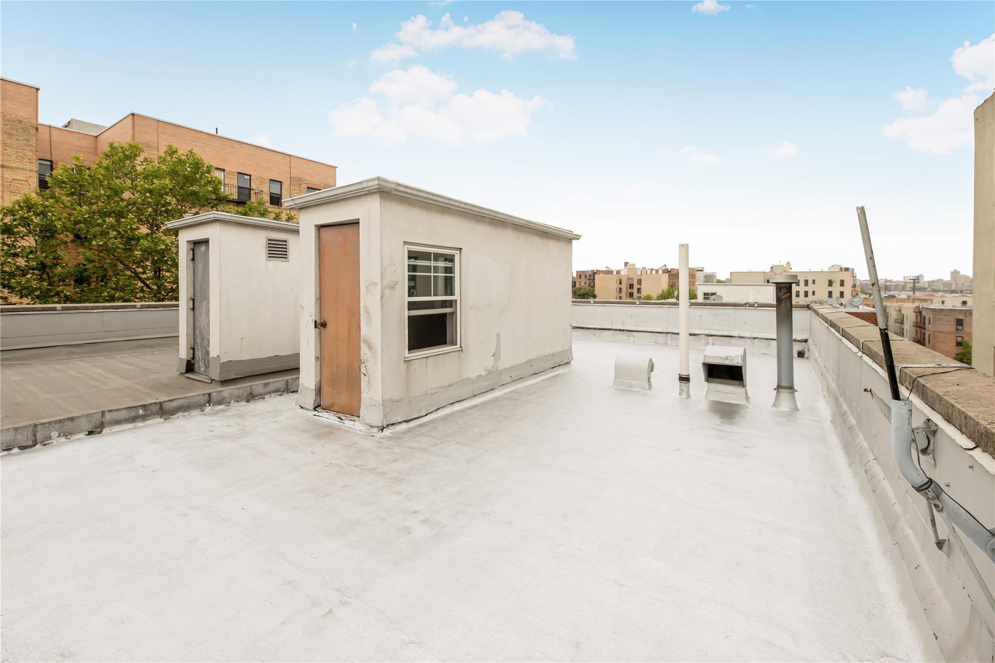 Single Family Lafayette  Bronx, NY 10474, MLS-874711-24