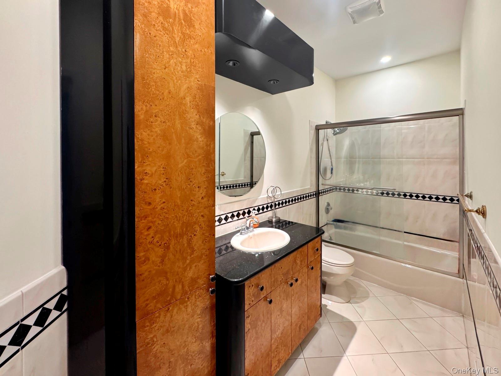 Single Family Harbor Suffolk County, NY 11780, MLS-874712-18