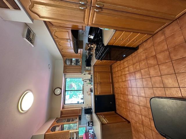 Single Family Dara  Dutchess County, NY 12590, MLS-874717-10