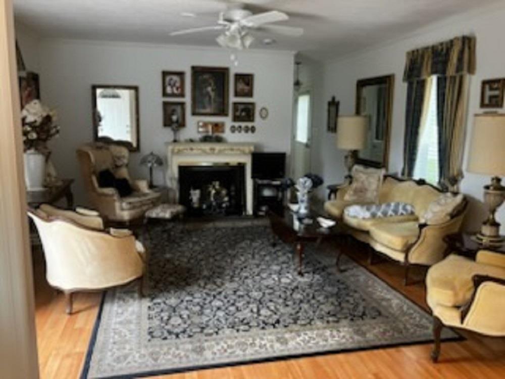 Single Family Old Country  Suffolk County, NY 11901, MLS-874725-18
