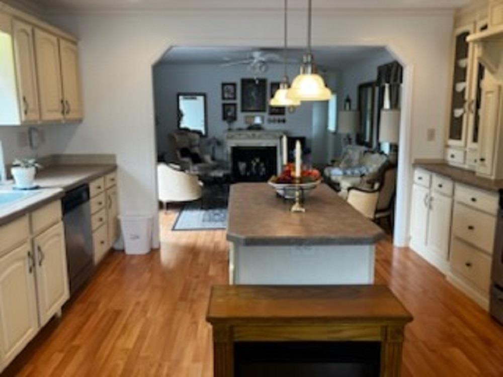 Single Family Old Country  Suffolk County, NY 11901, MLS-874725-9