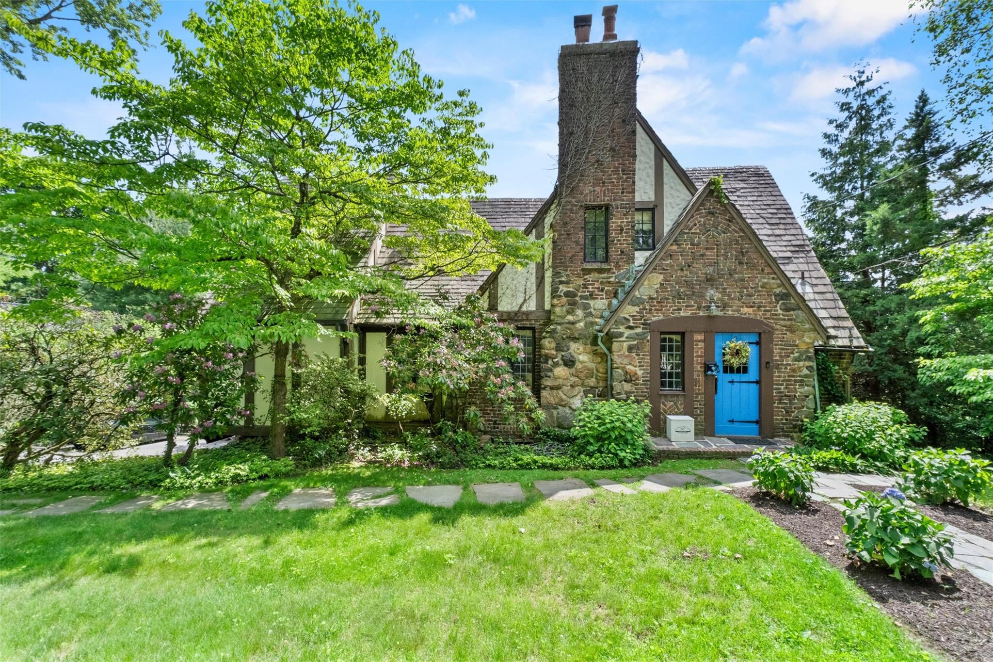 Single Family Lexington  Westchester County, NY 10520, MLS-874727-3