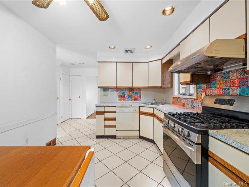 Single Family Broadmoor  Nassau County, NY 11590, MLS-874737-14