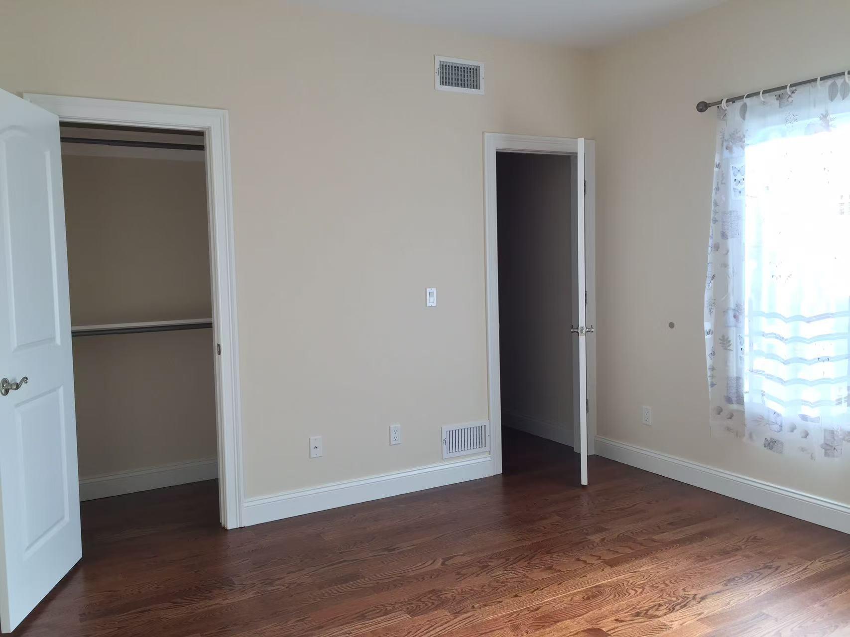 Single Family Burgher  Staten Island, NY 10305, MLS-874754-21
