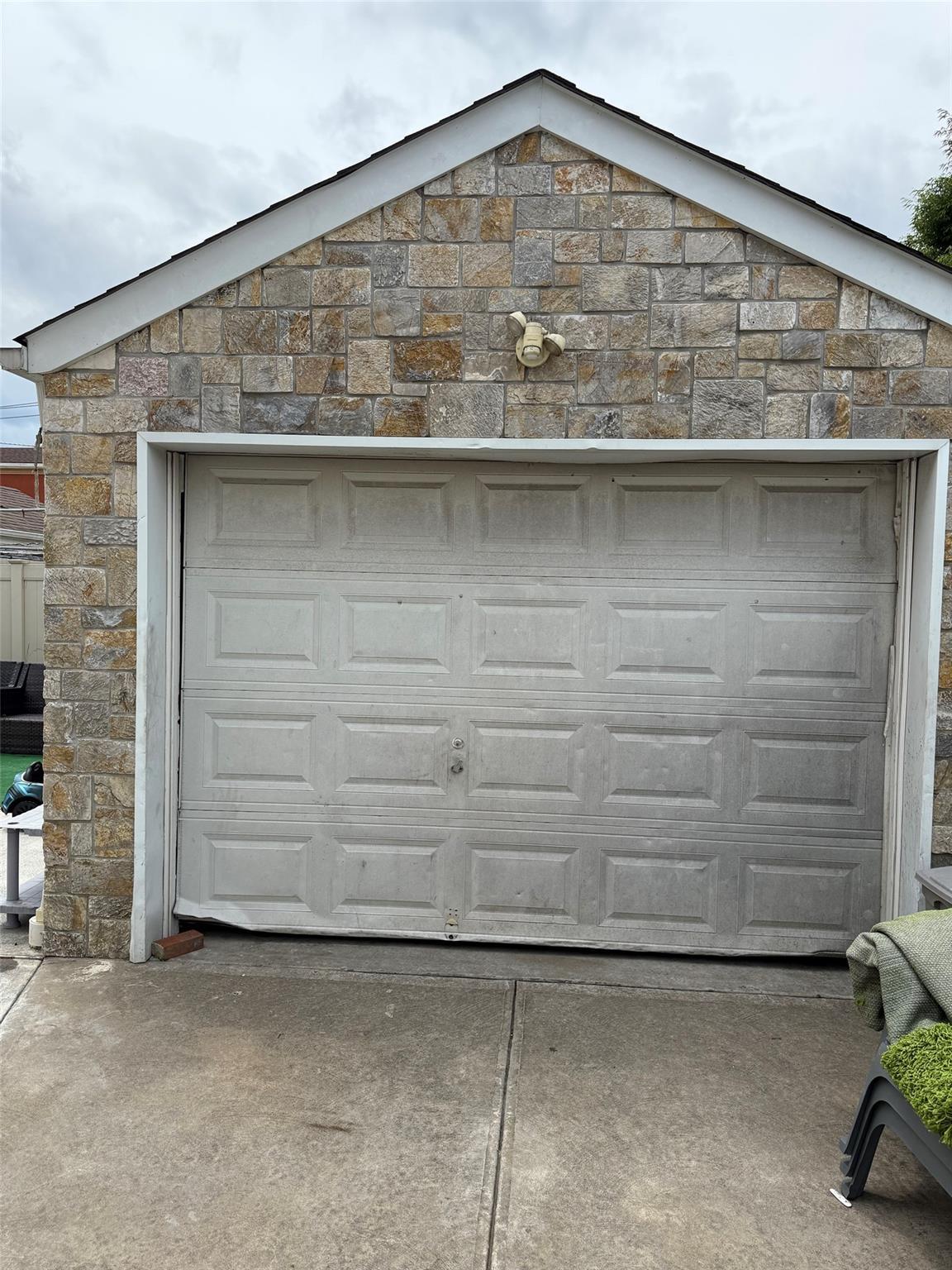Single Family Burgher  Staten Island, NY 10305, MLS-874754-5