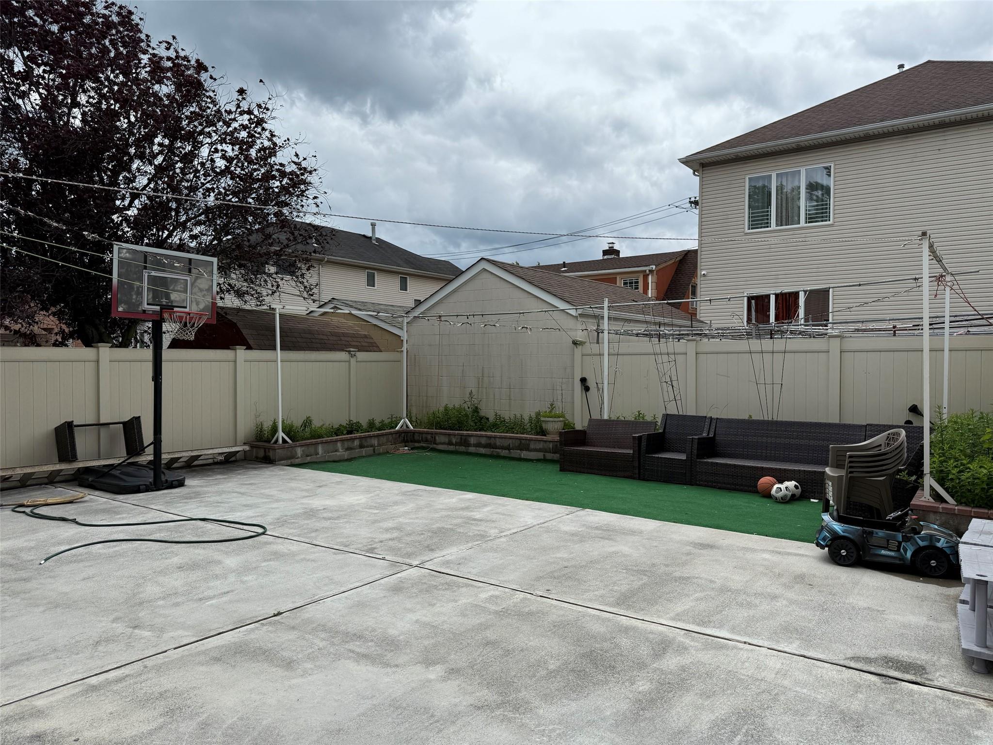 Single Family Burgher  Staten Island, NY 10305, MLS-874754-6