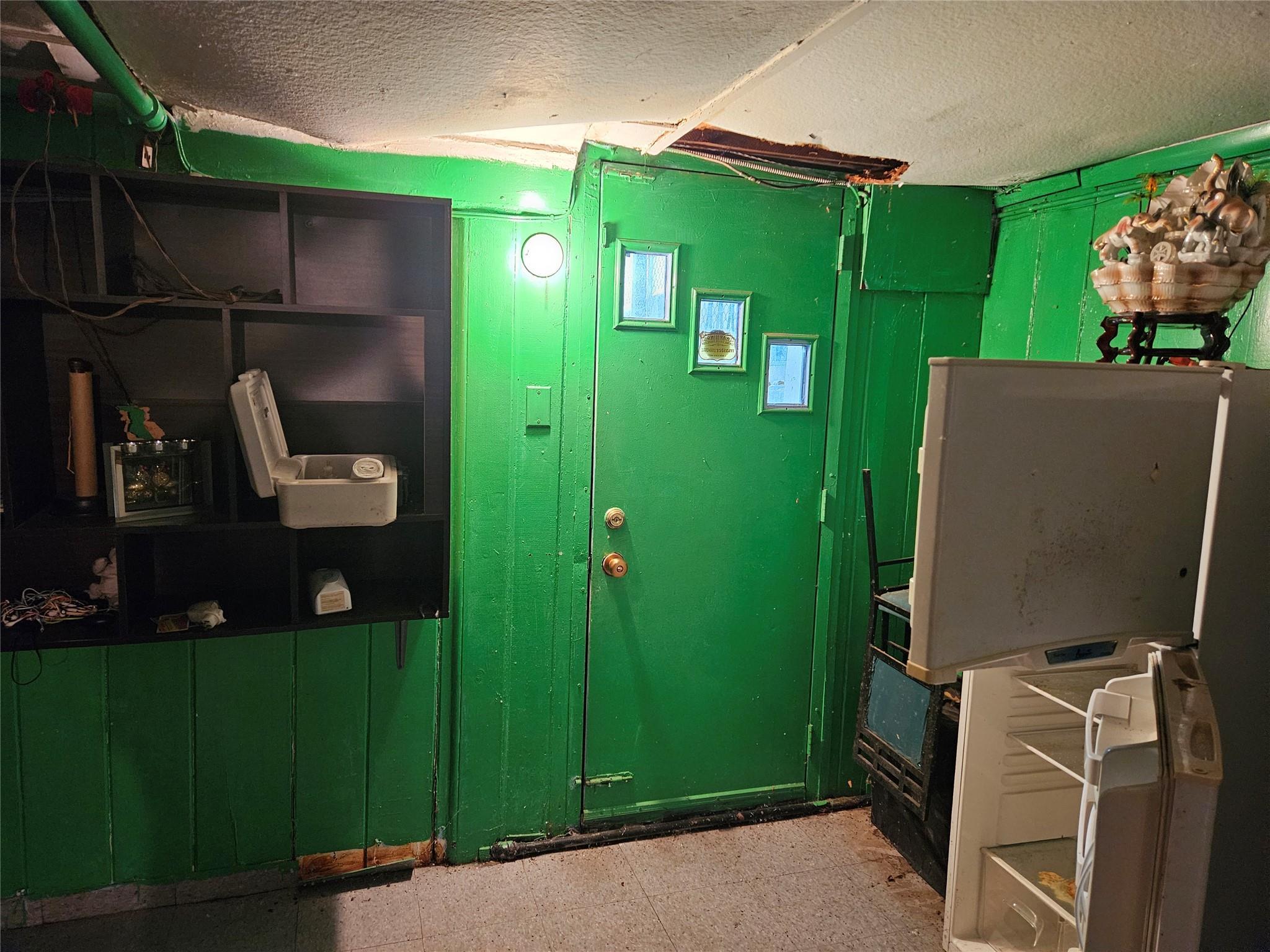 Single Family 24th  Queens, NY 11357, MLS-874759-11