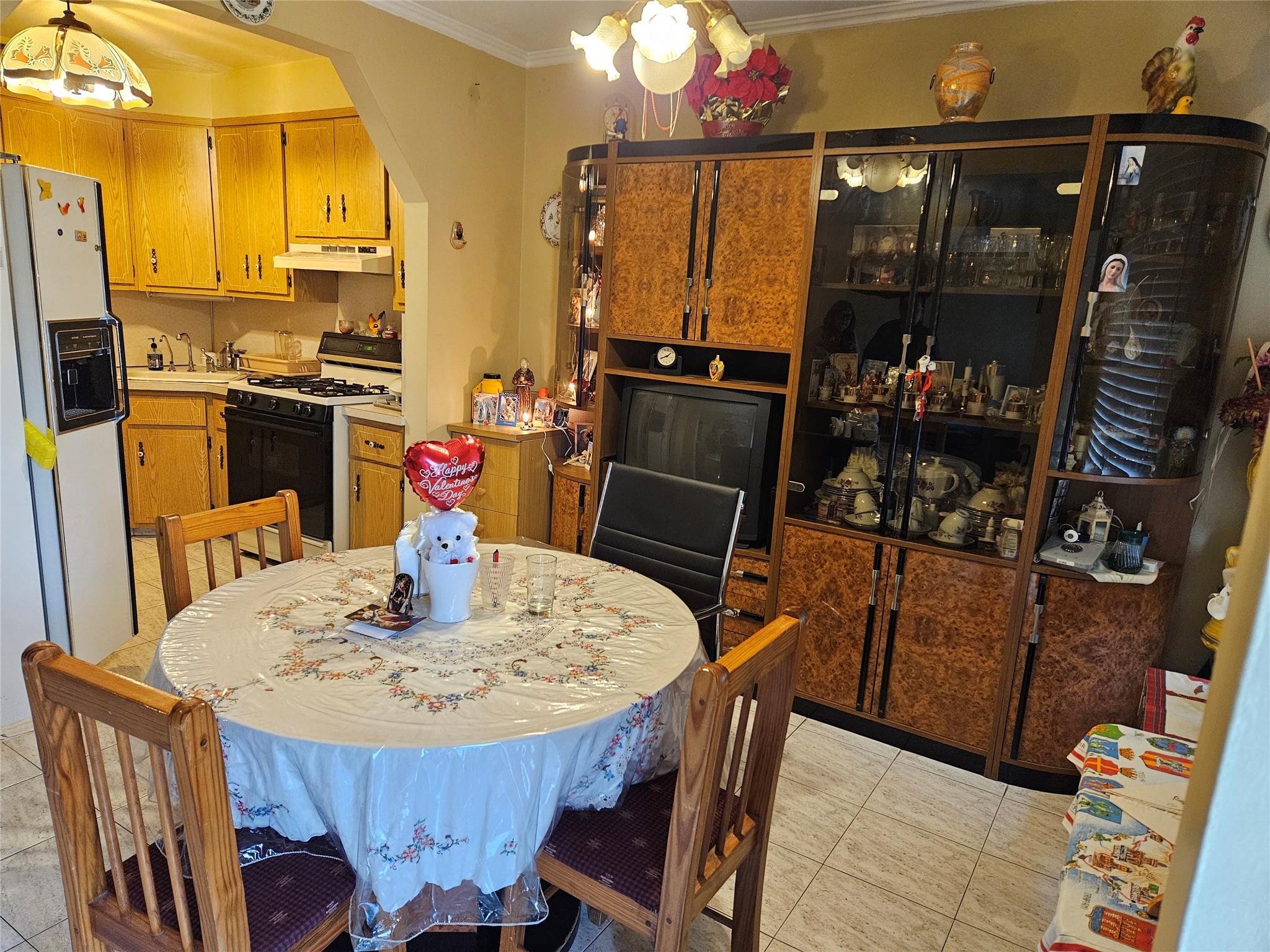 Single Family 24th  Queens, NY 11357, MLS-874759-4