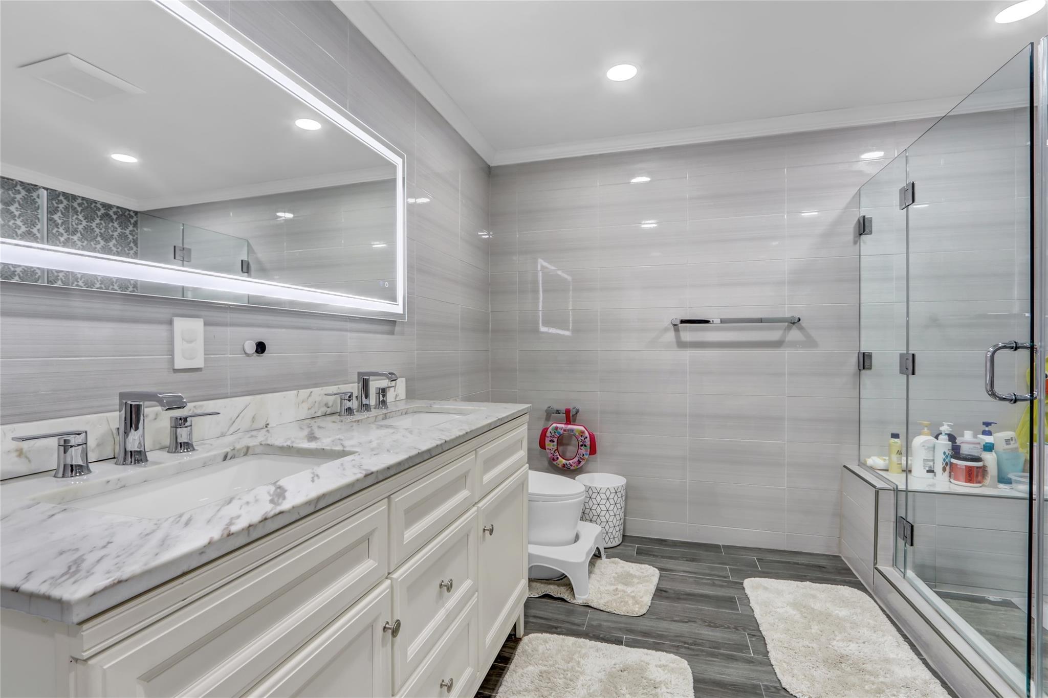 Single Family Stepping Stone  Suffolk County, NY 11746, MLS-874772-33