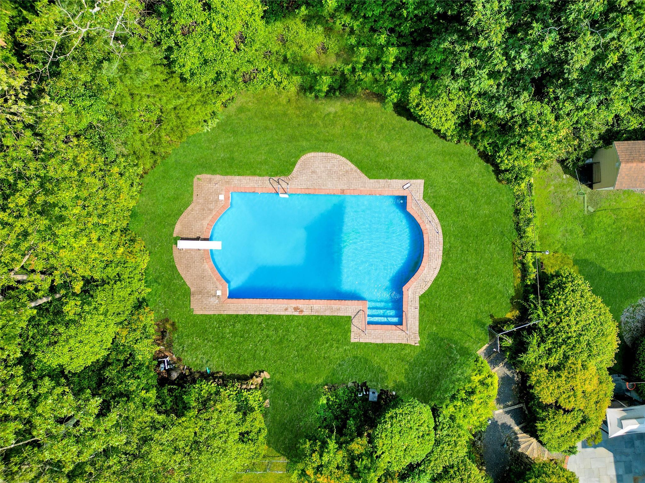 Single Family Stepping Stone  Suffolk County, NY 11746, MLS-874772-38