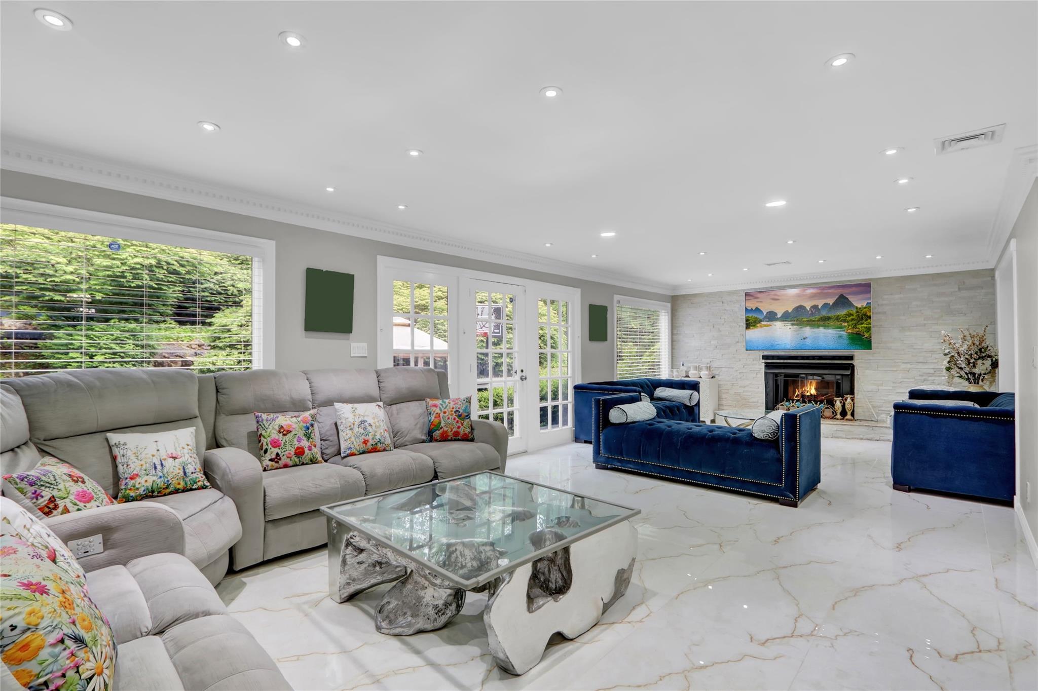 Single Family Stepping Stone  Suffolk County, NY 11746, MLS-874772-8