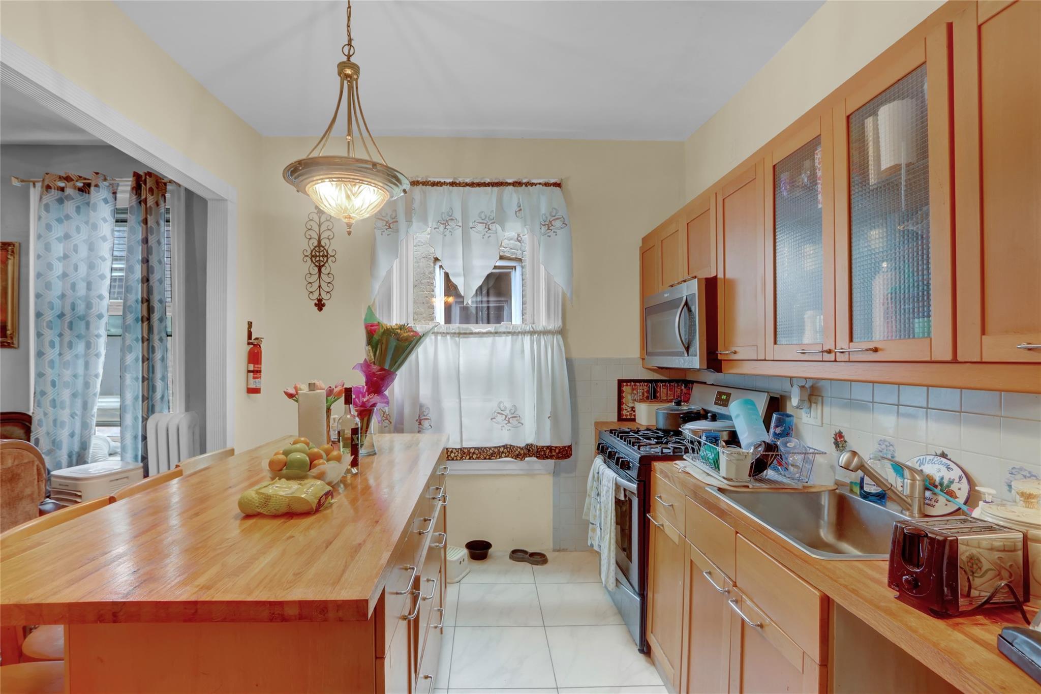 Single Family Tapscott  Brooklyn, NY 11212, MLS-874781-7