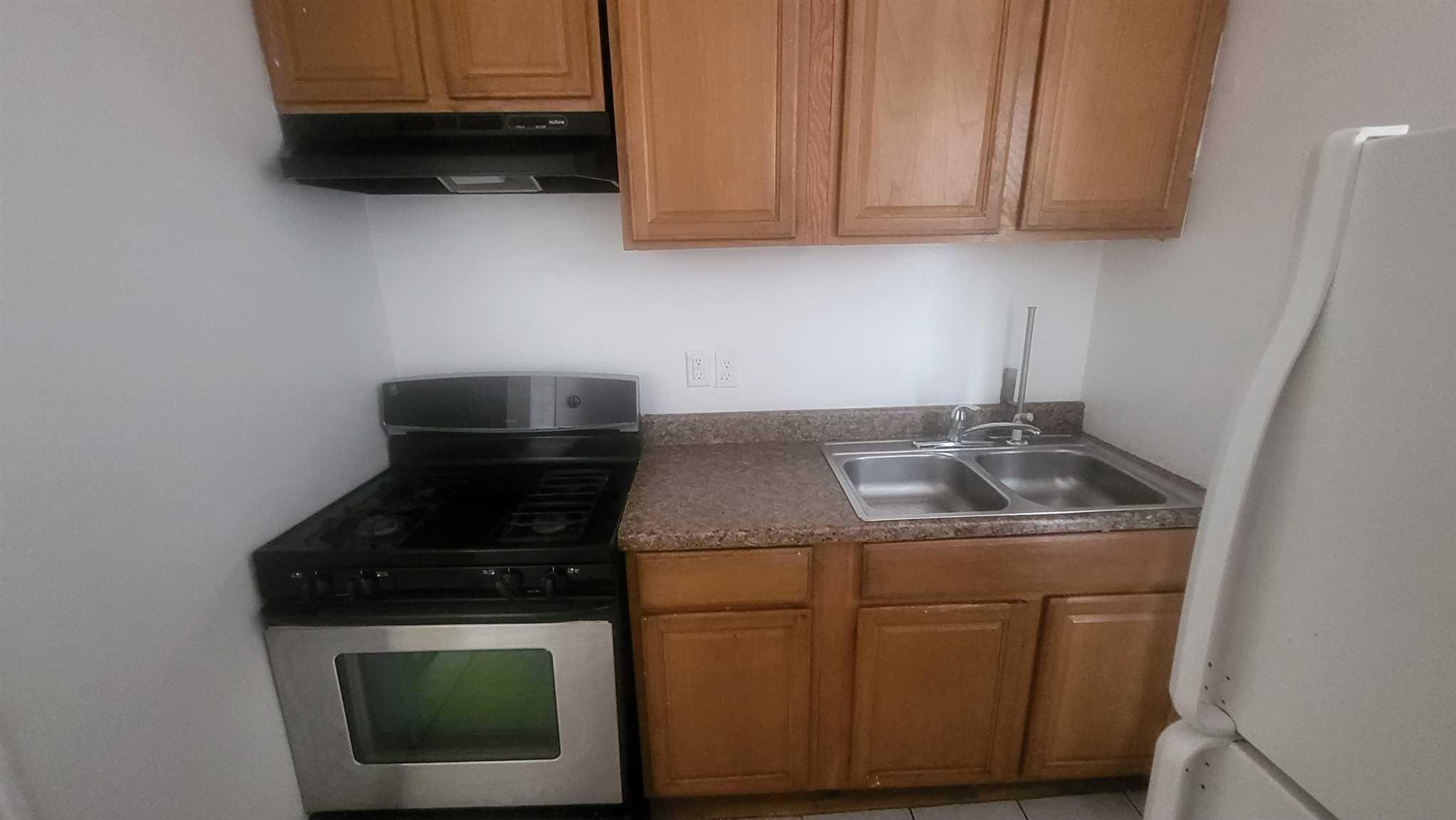 Single Family Garden Street  Dutchess County, NY 12601, MLS-874792-8