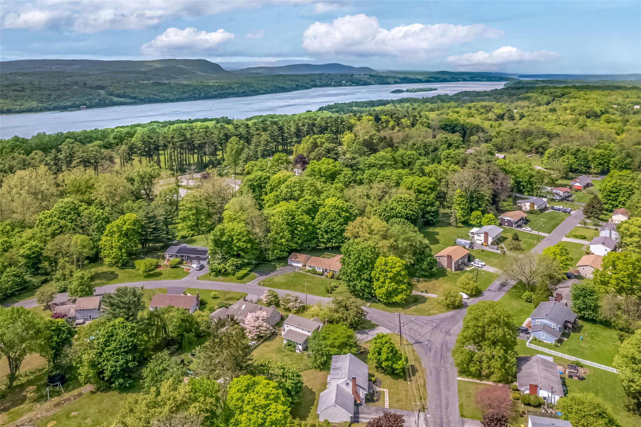 Single Family Circle  Dutchess County, NY 12538, MLS-874802-32