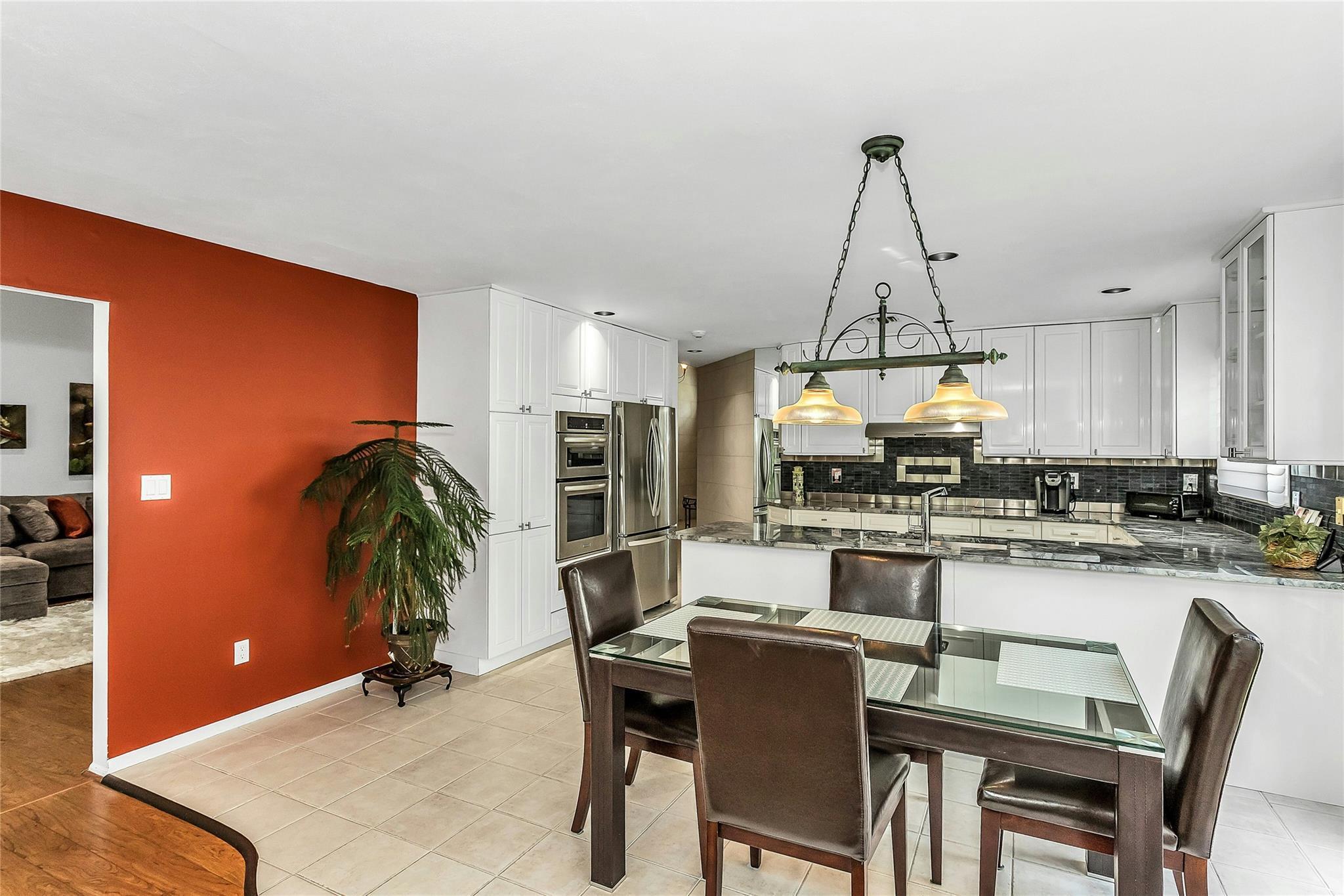 Condo Country Club  Suffolk County, NY 11725, MLS-874842-11
