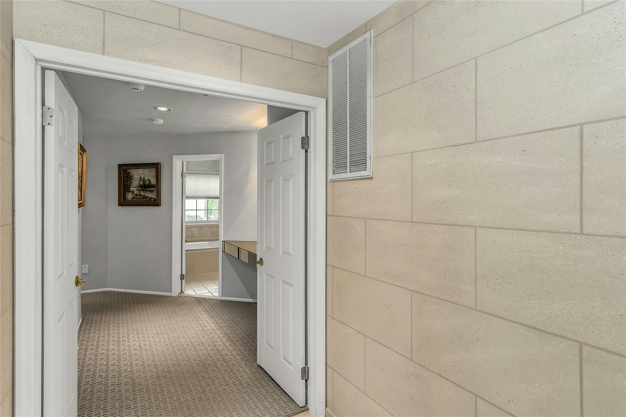 Condo Country Club  Suffolk County, NY 11725, MLS-874842-14