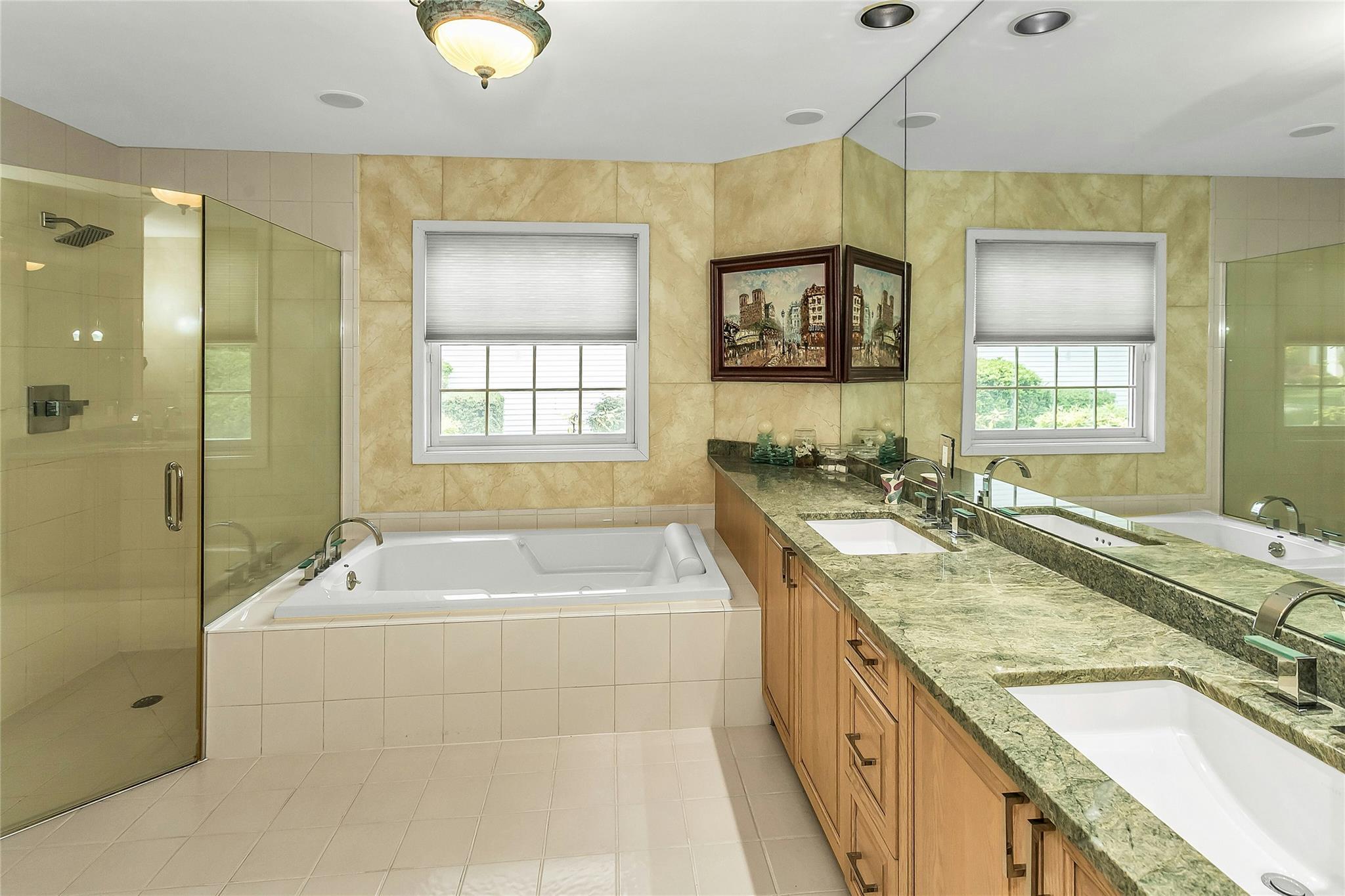 Condo Country Club  Suffolk County, NY 11725, MLS-874842-18
