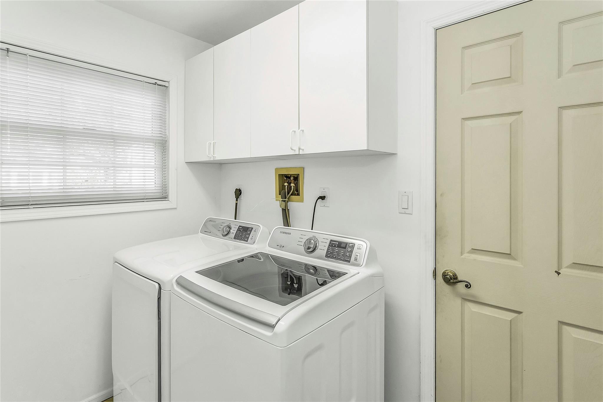 Condo Country Club  Suffolk County, NY 11725, MLS-874842-22