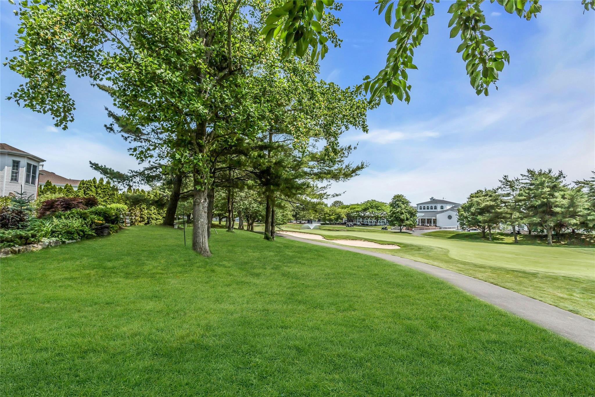 Condo Country Club  Suffolk County, NY 11725, MLS-874842-27