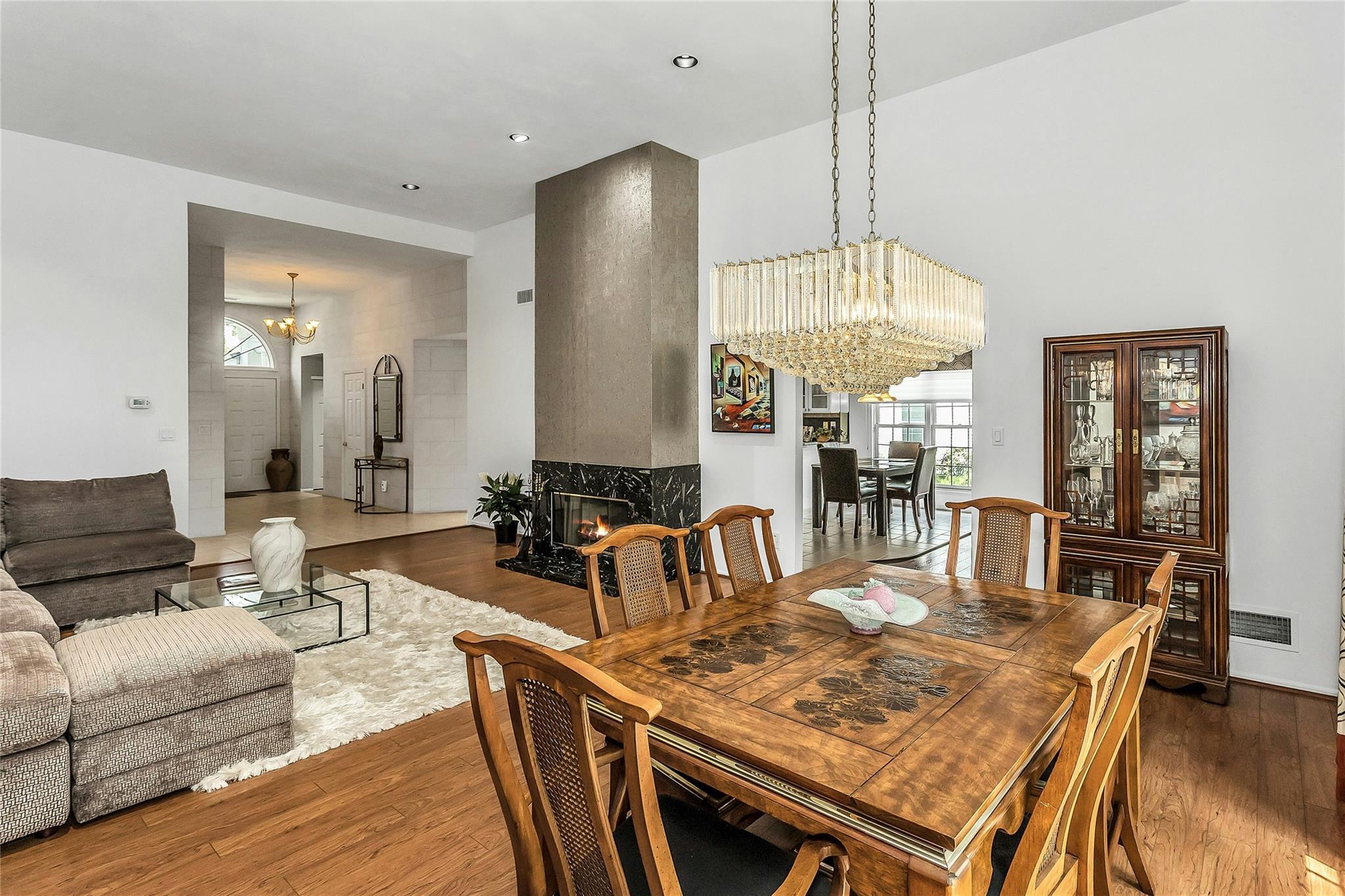 Condo Country Club  Suffolk County, NY 11725, MLS-874842-7