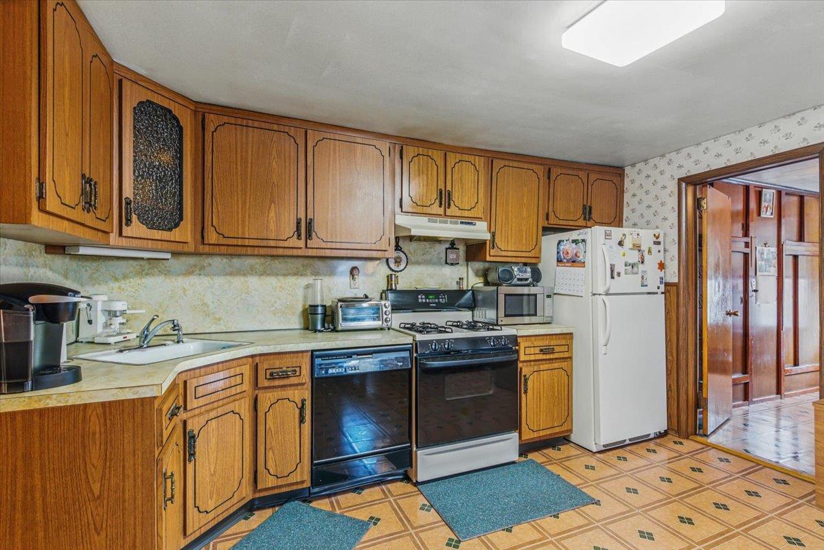 Single Family 52nd  Queens, NY 11368, MLS-874846-20