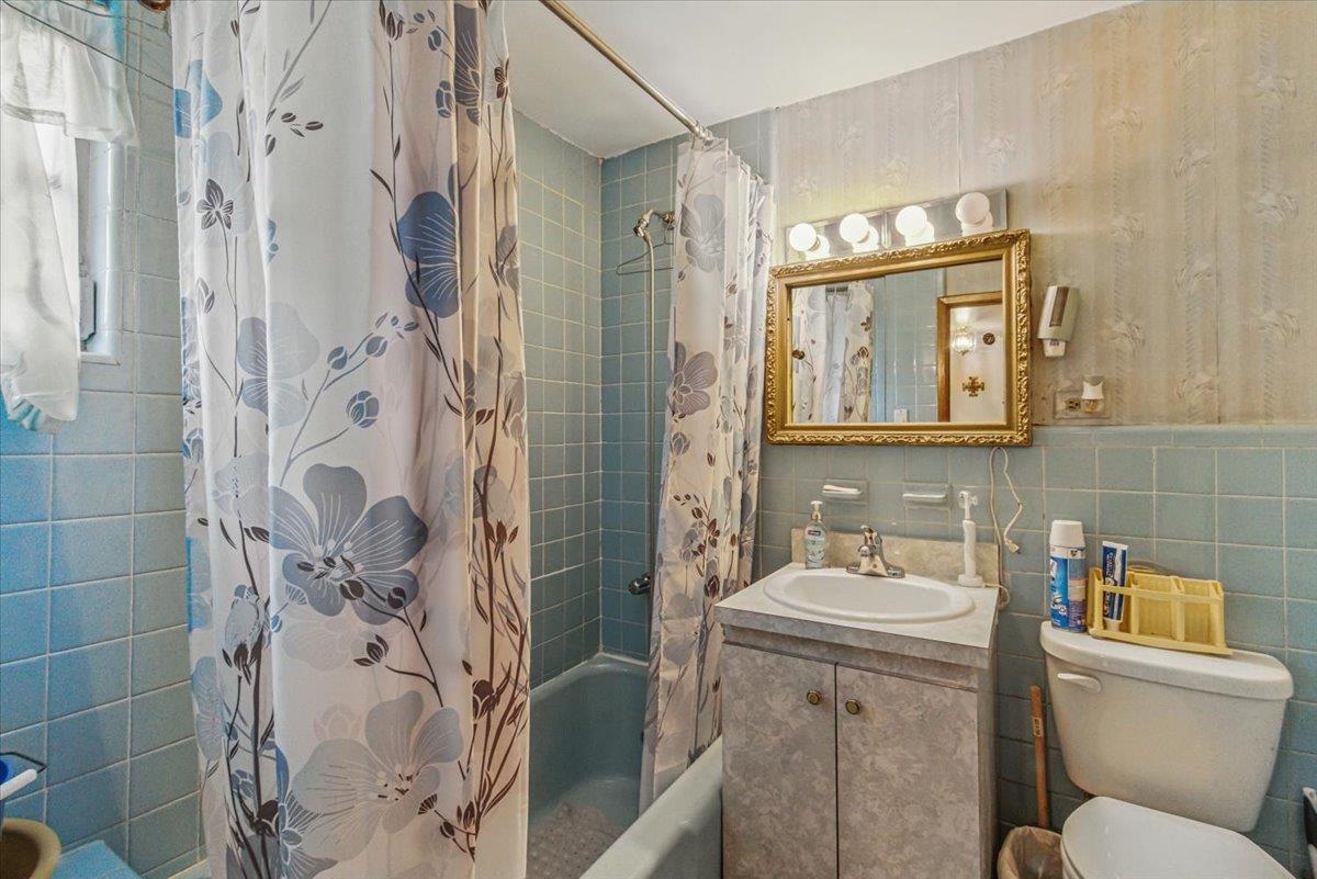 Single Family 52nd  Queens, NY 11368, MLS-874846-22