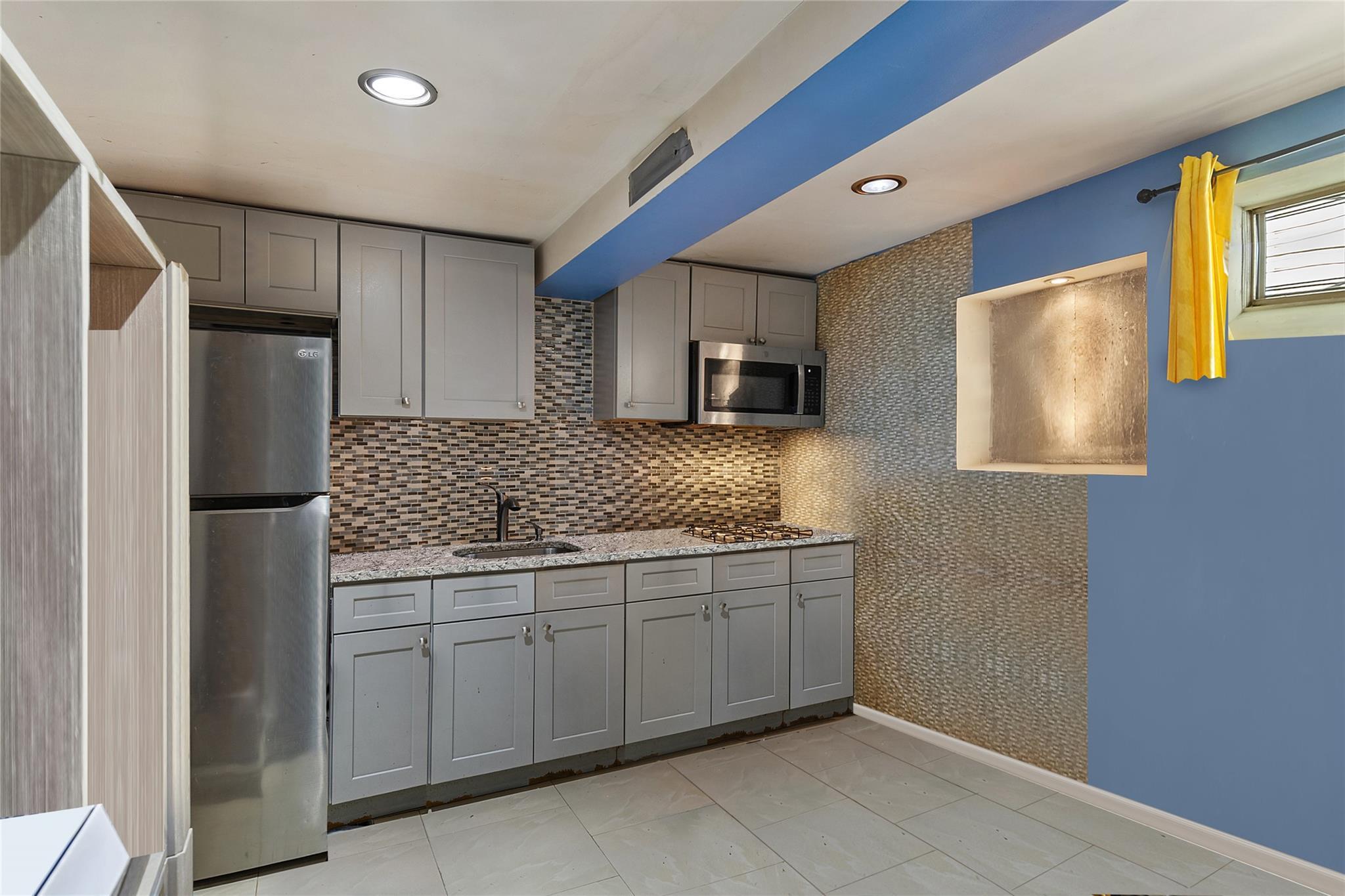 Single Family Edson  Bronx, NY 10466, MLS-874856-15