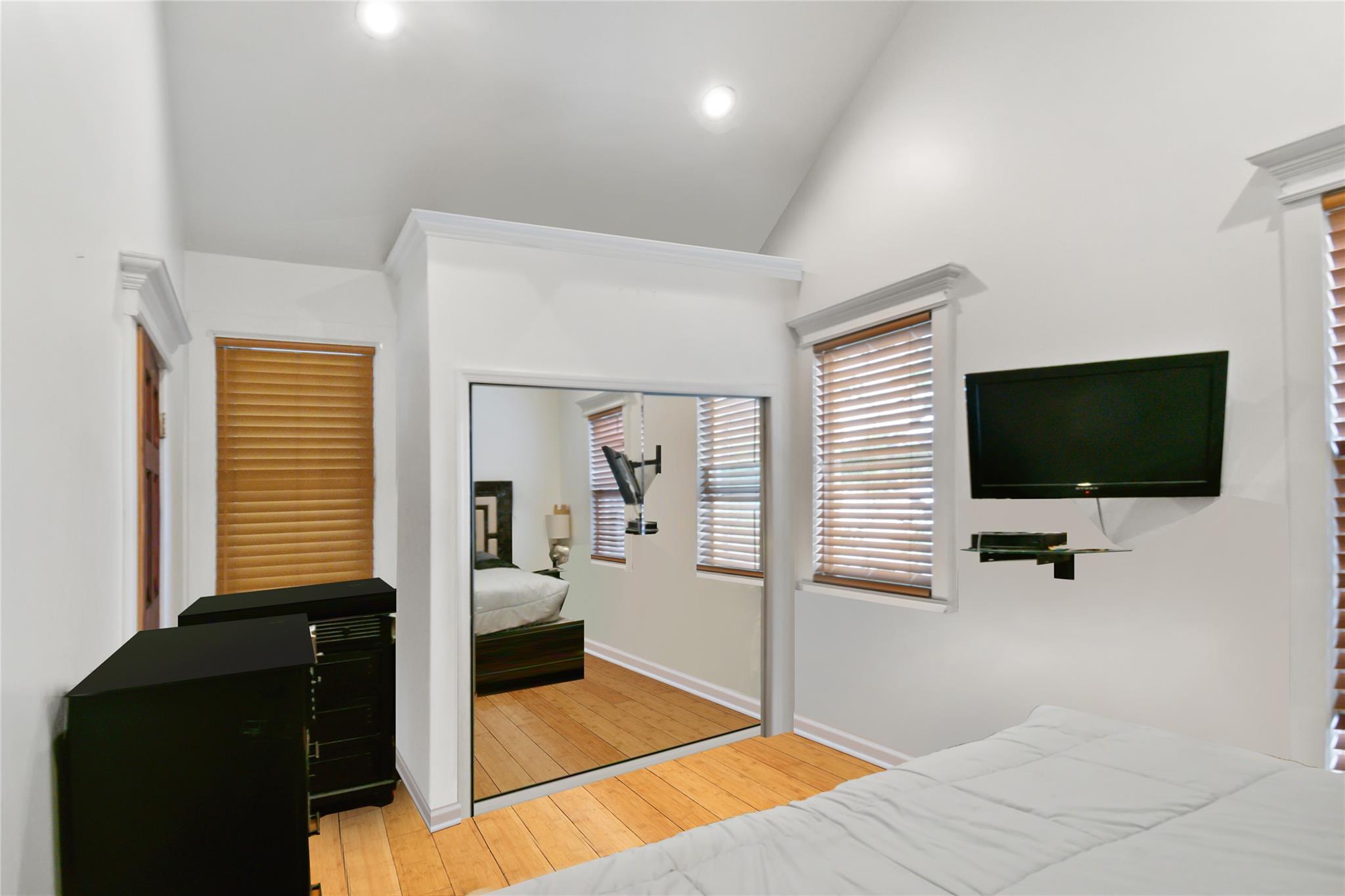 Single Family Edson  Bronx, NY 10466, MLS-874856-8