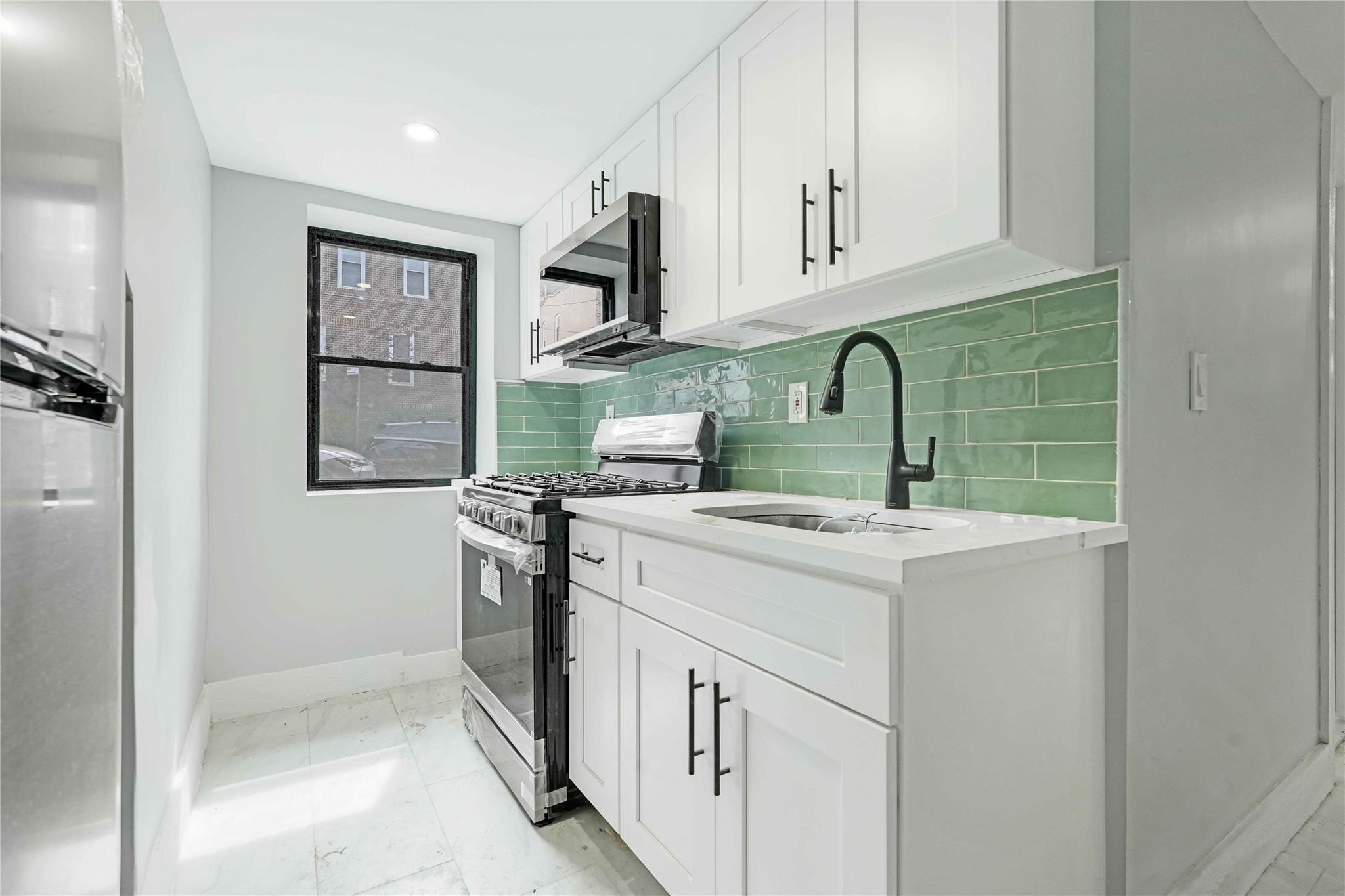Single Family Lenox  Brooklyn, NY 11203, MLS-874874-20