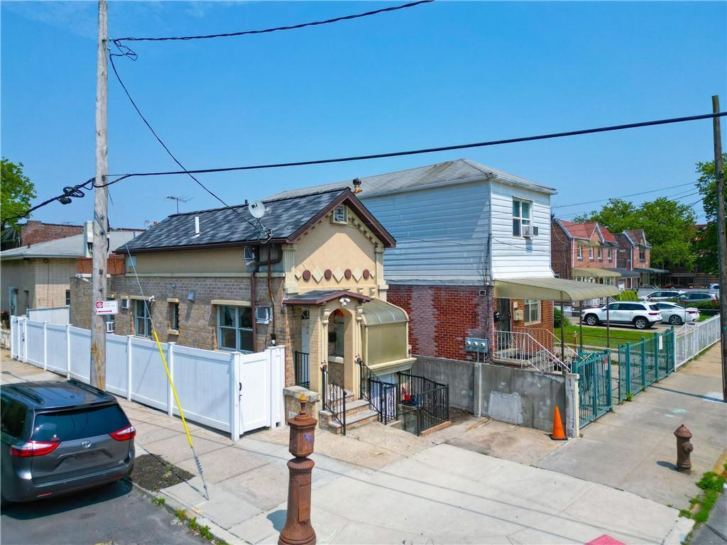 Single Family Bay 40th  Brooklyn, NY 11214, MLS-874878-16