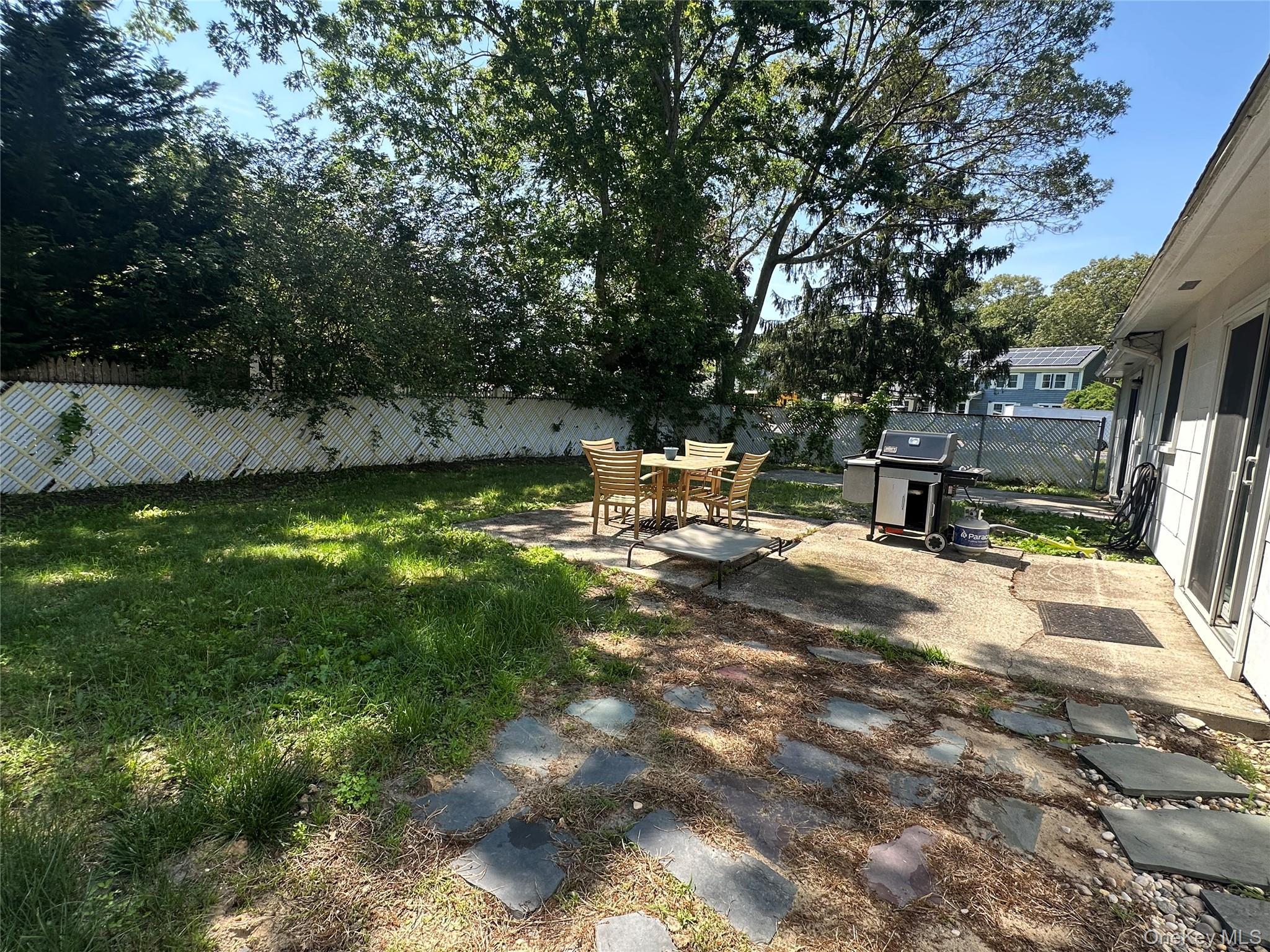 Single Family Hamilton  Suffolk County, NY 11727, MLS-874885-26