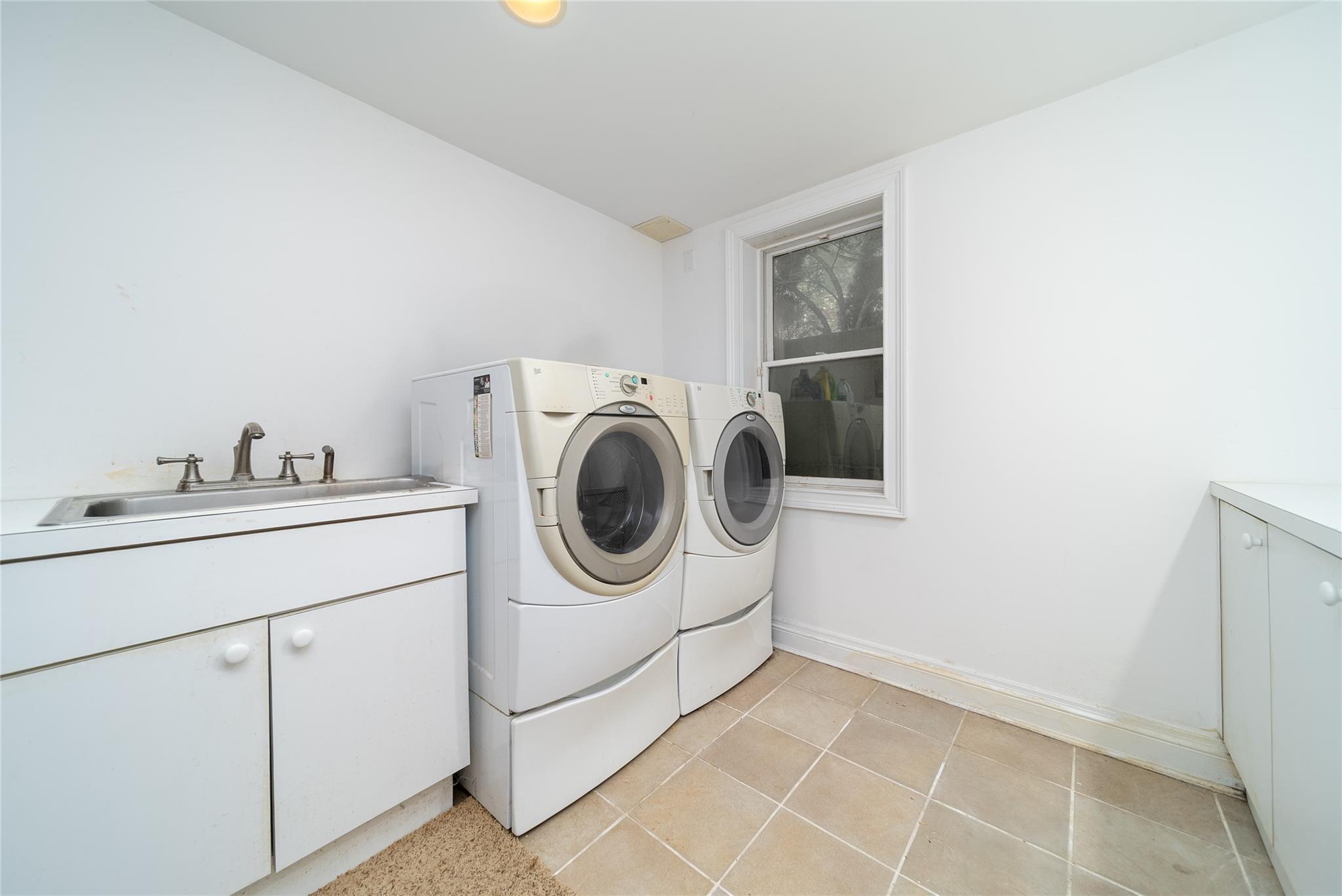 Single Family Arleigh  Nassau County, NY 11021, MLS-874887-26
