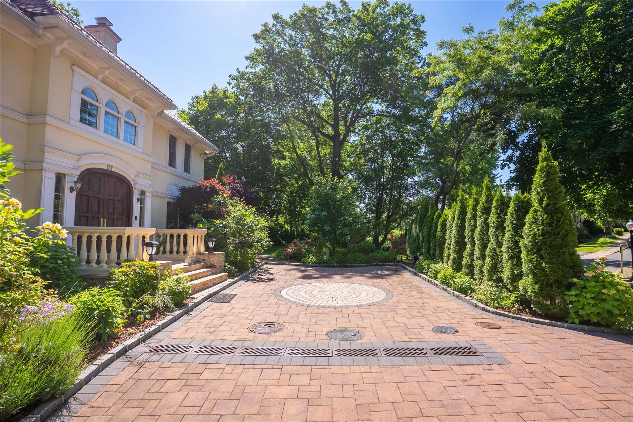 Single Family Arleigh  Nassau County, NY 11021, MLS-874887-4