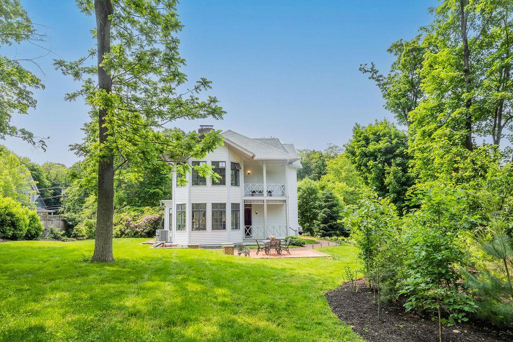 Single Family Main  Suffolk County, NY 11733, MLS-874891-45