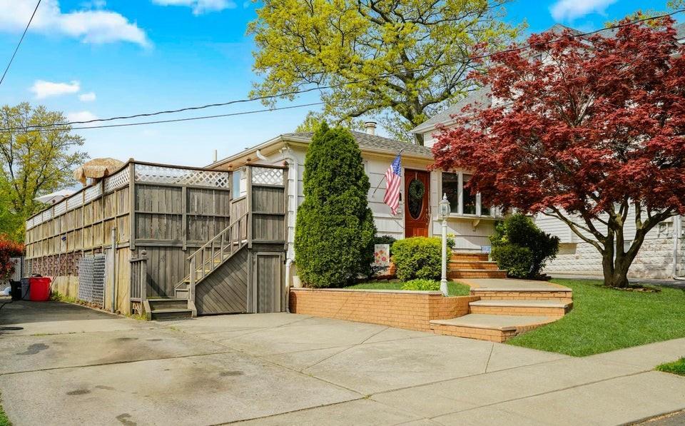 Single Family William  Staten Island, NY 10308, MLS-874893-2