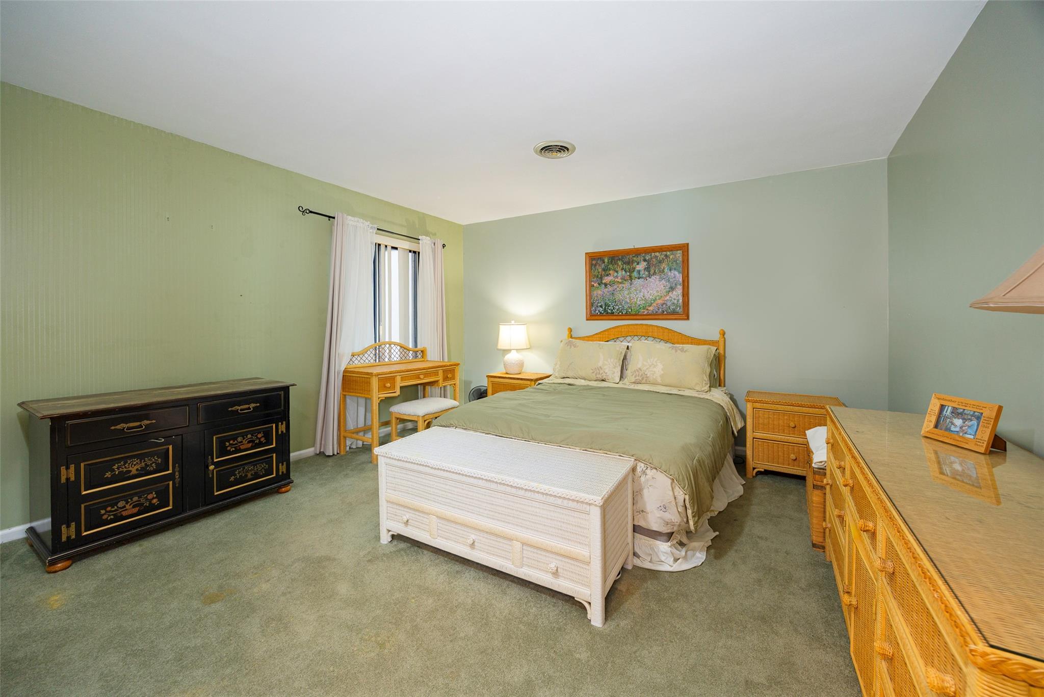 Single Family Amber  Dutchess County, NY 12603, MLS-874907-12