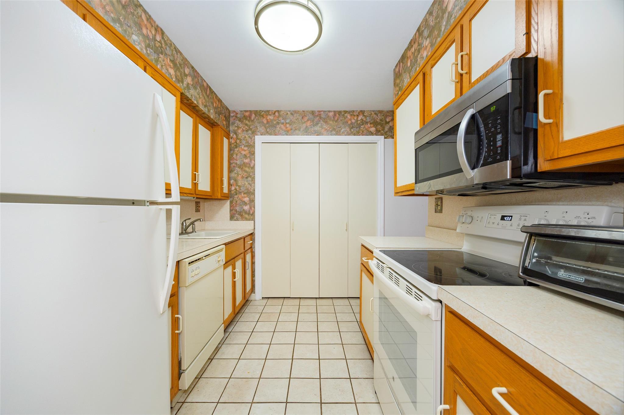 Single Family Amber  Dutchess County, NY 12603, MLS-874907-7
