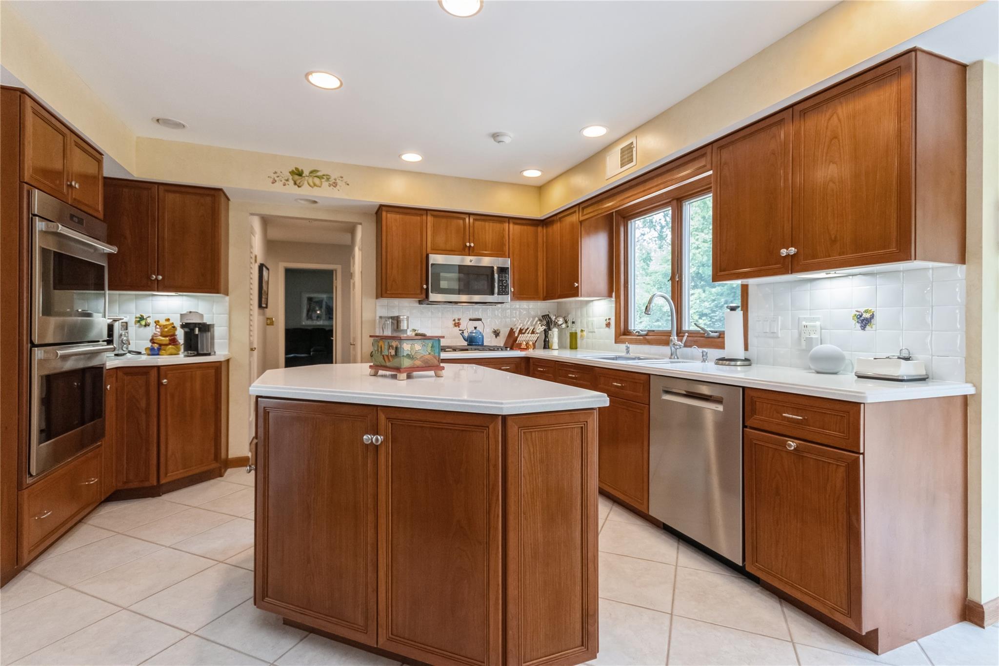 Single Family Snowdrop  Rockland County, NY 10956, MLS-874942-10