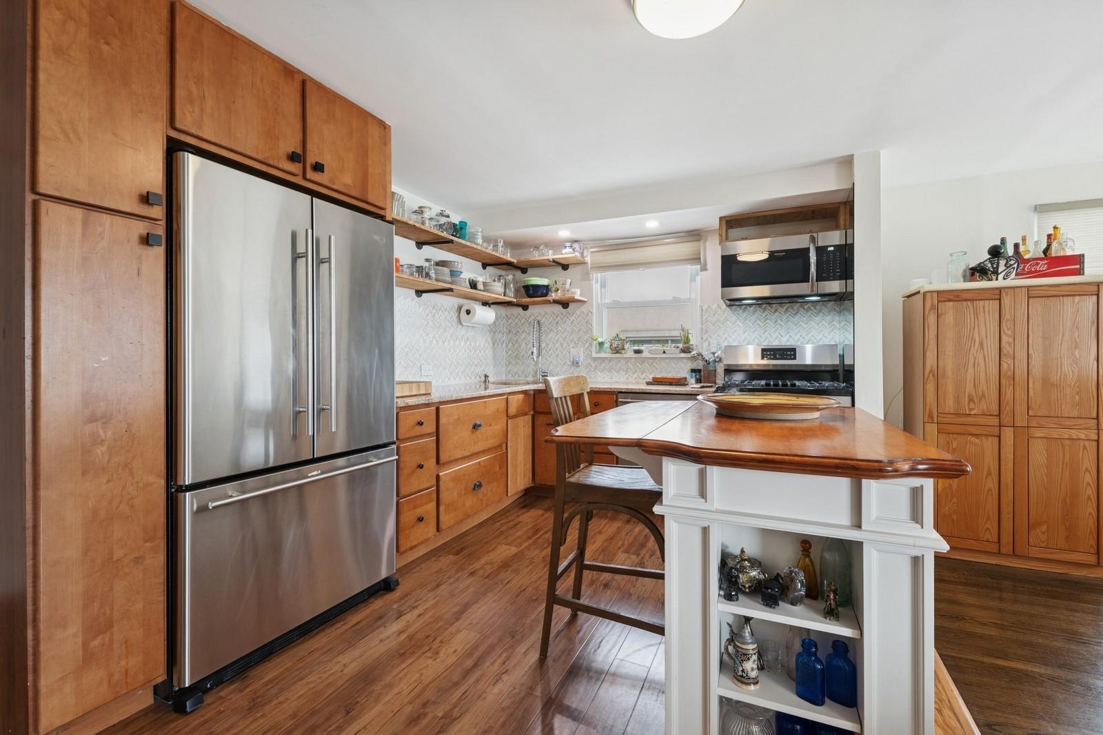 Single Family Maple  Nassau County, NY 11561, MLS-874953-18