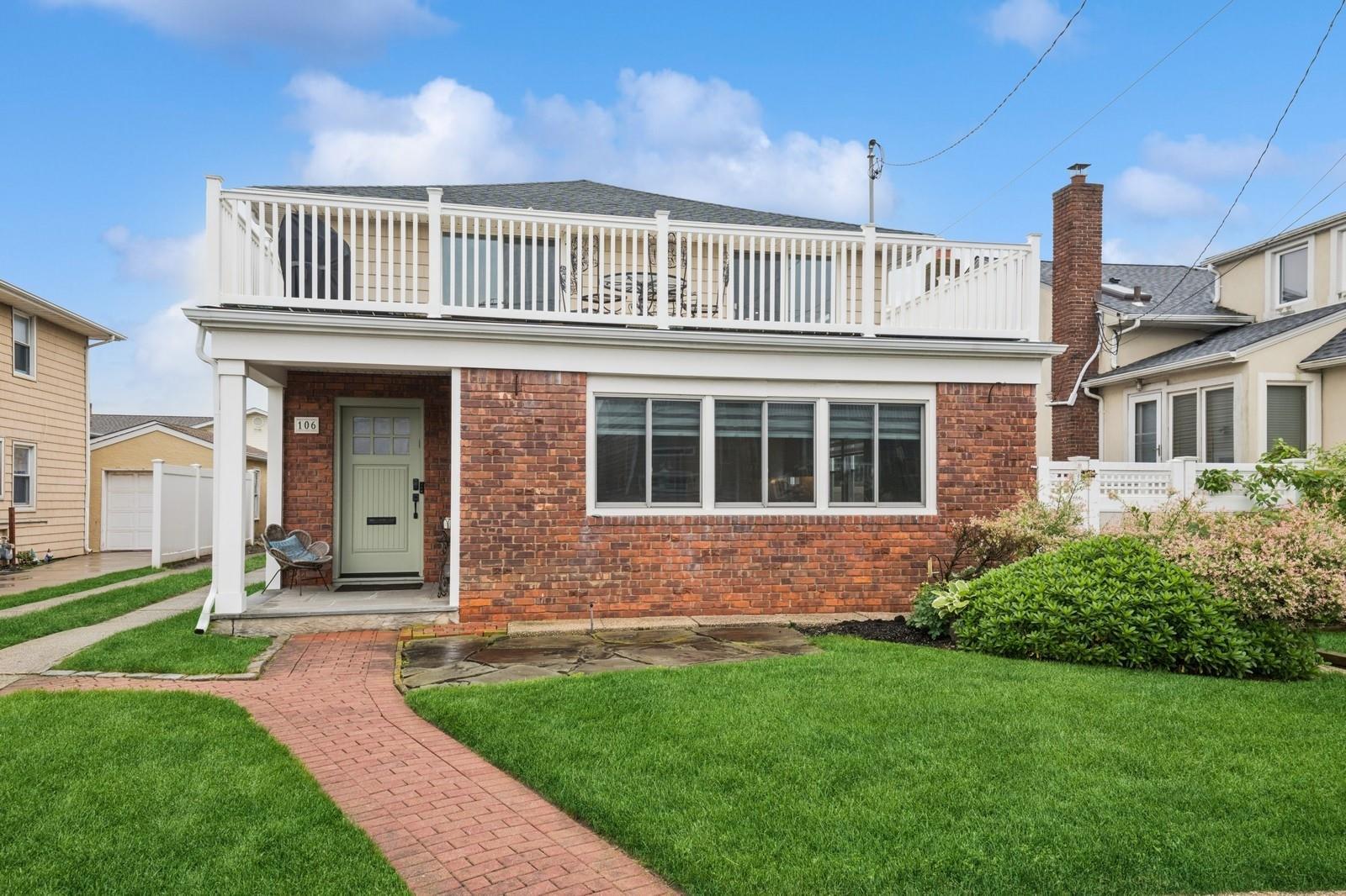 Single Family Maple  Nassau County, NY 11561, MLS-874953-2