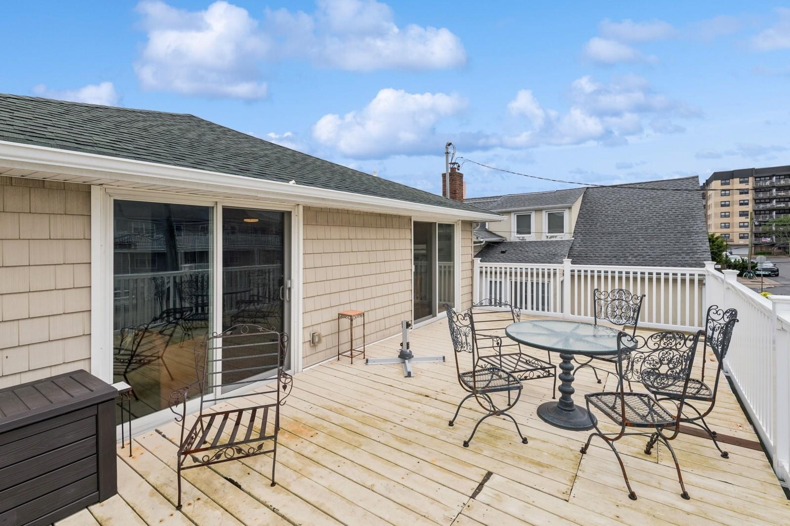 Single Family Maple  Nassau County, NY 11561, MLS-874953-26